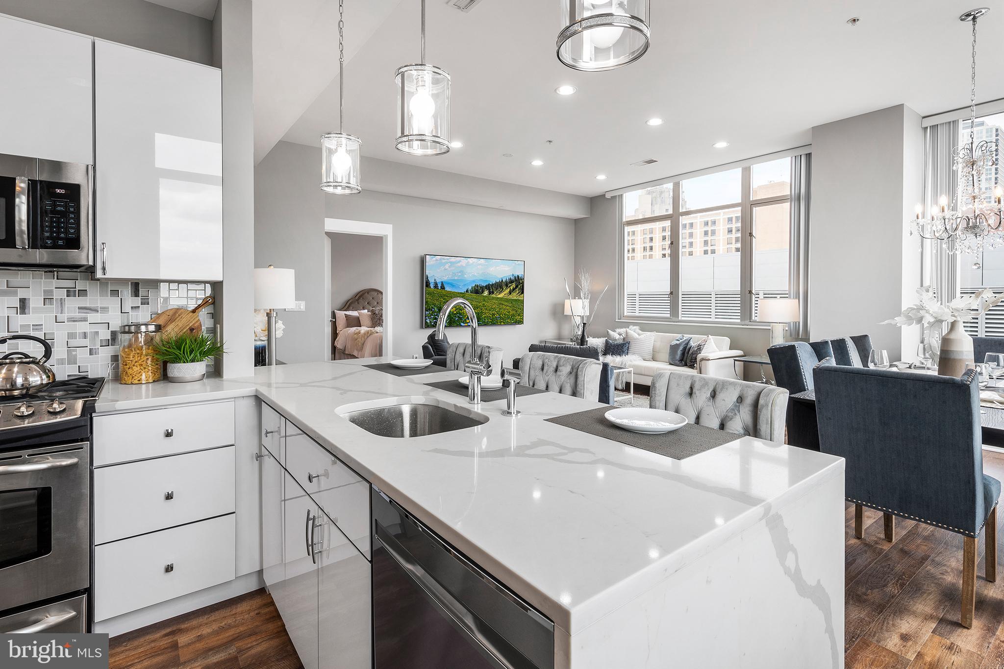 WASHINGTON SQ WEST - Residential