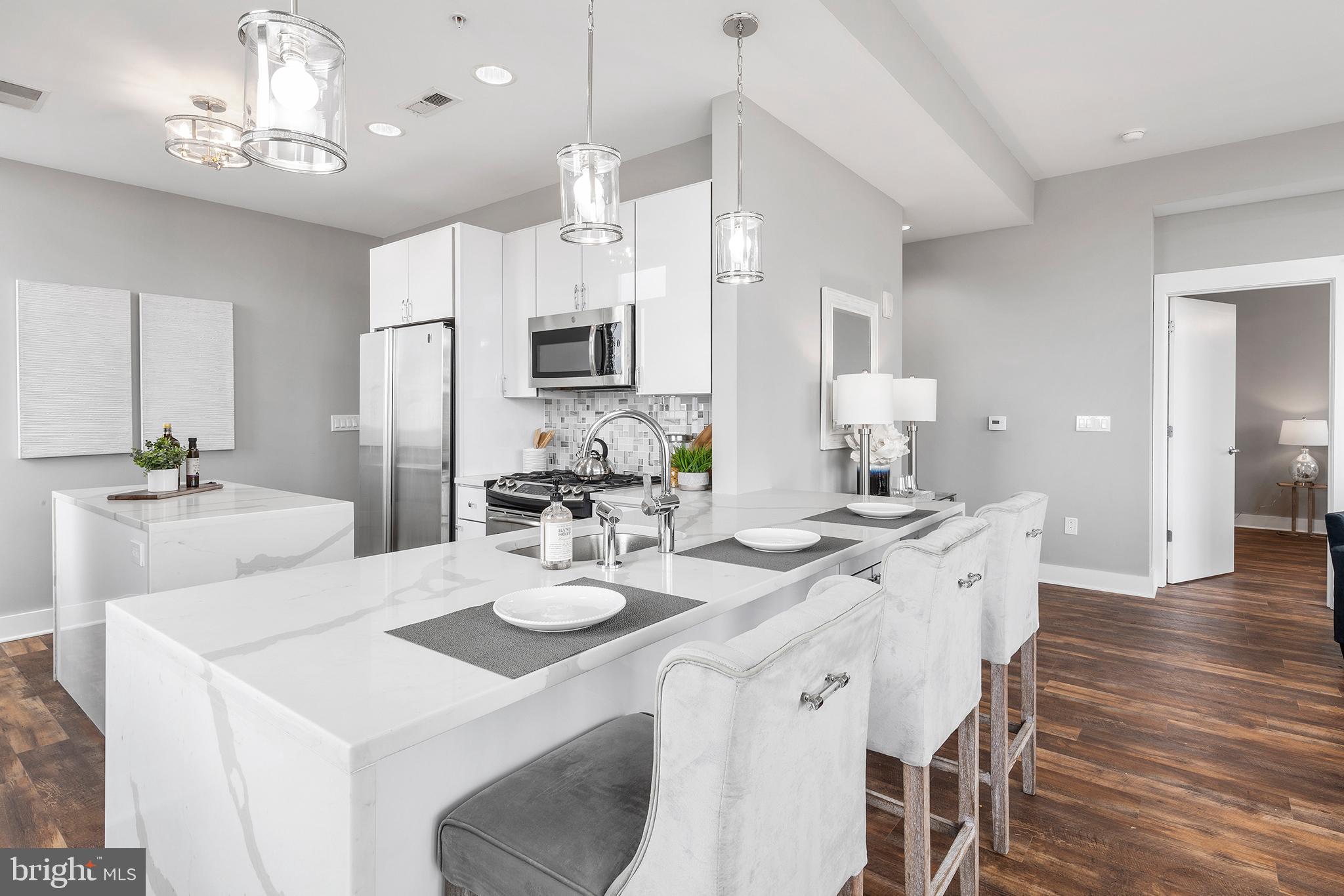 WASHINGTON SQ WEST - Residential