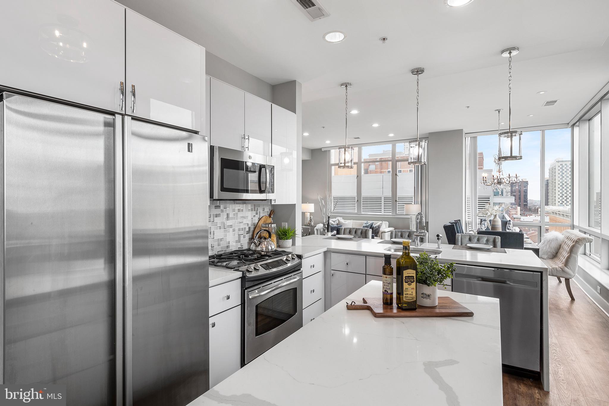 WASHINGTON SQ WEST - Residential