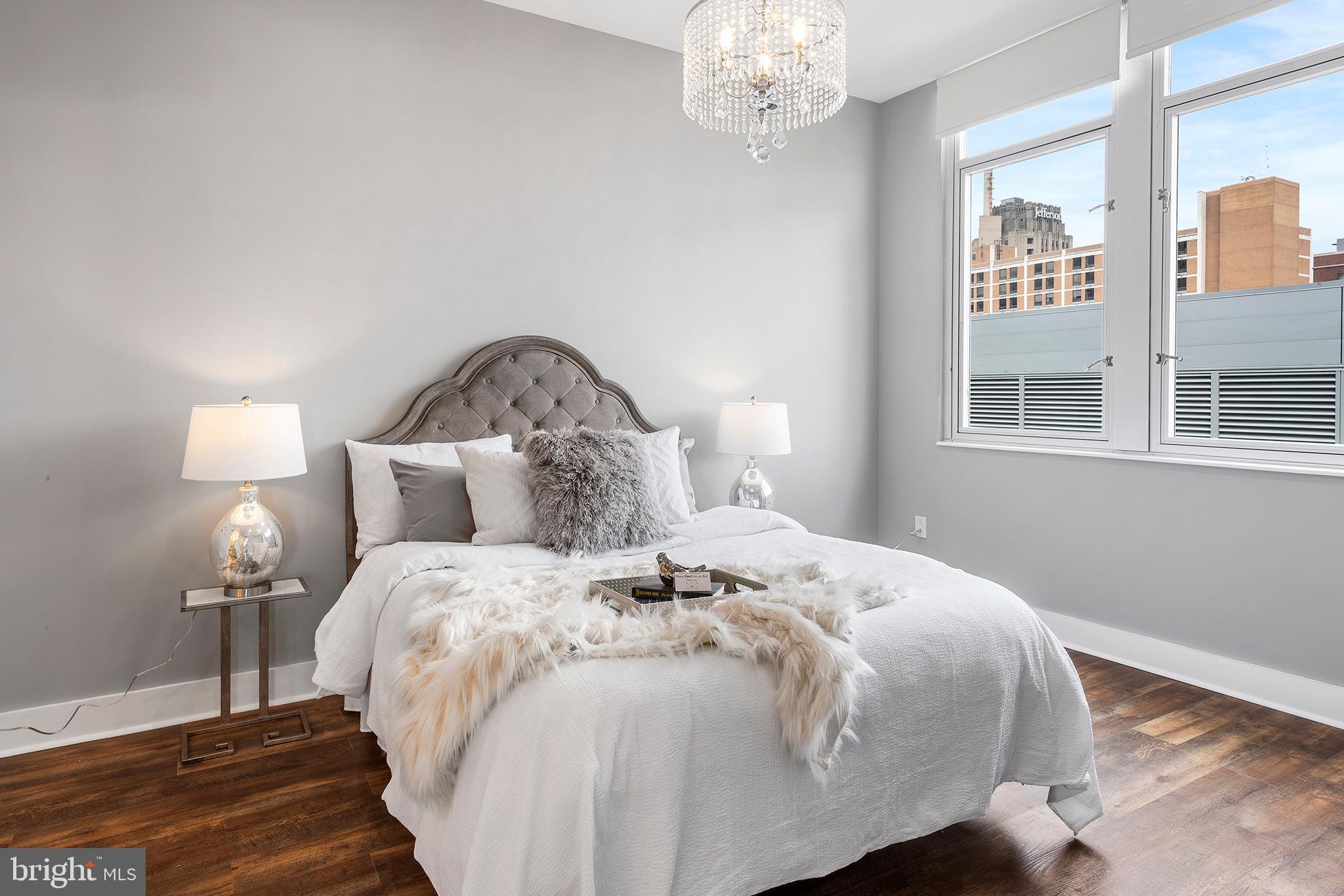 WASHINGTON SQ WEST - Residential