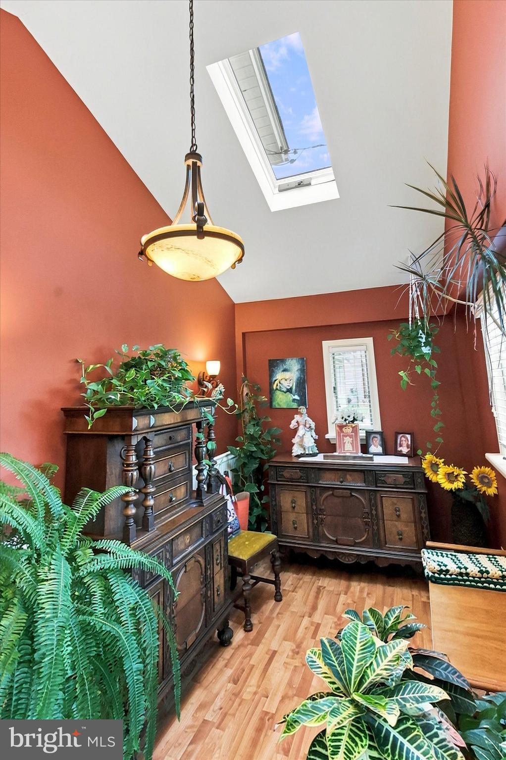 425 BARTLETT AVENUE