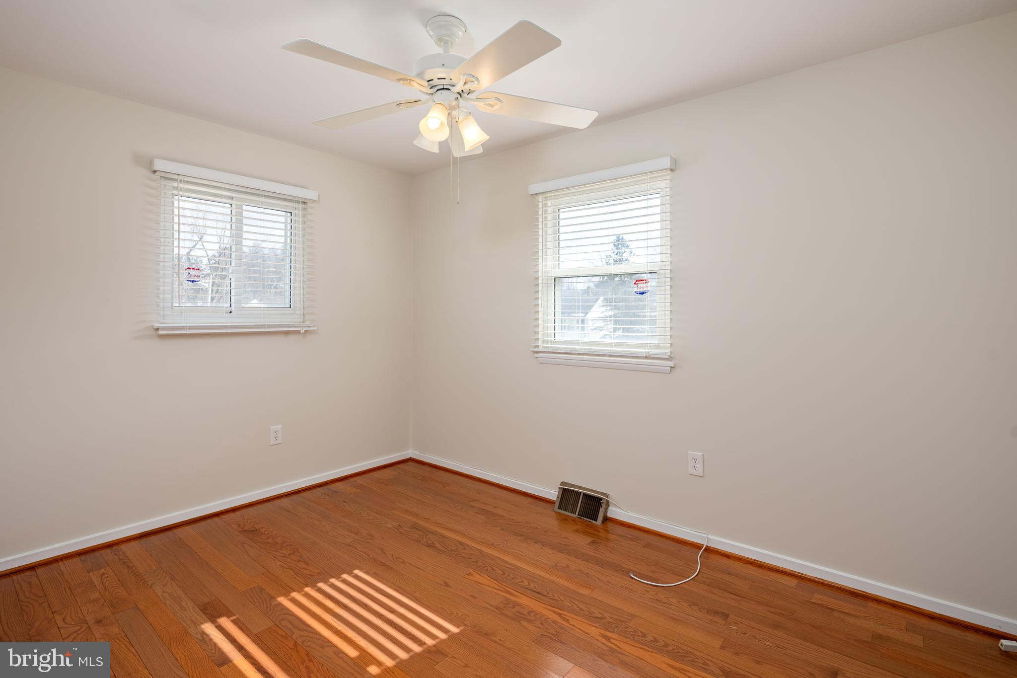 SUBURBIA - Residential