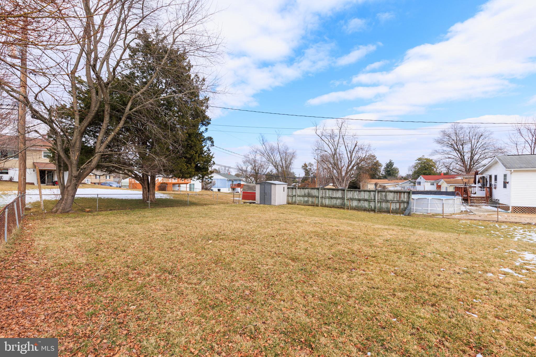 SUBURBIA - Residential