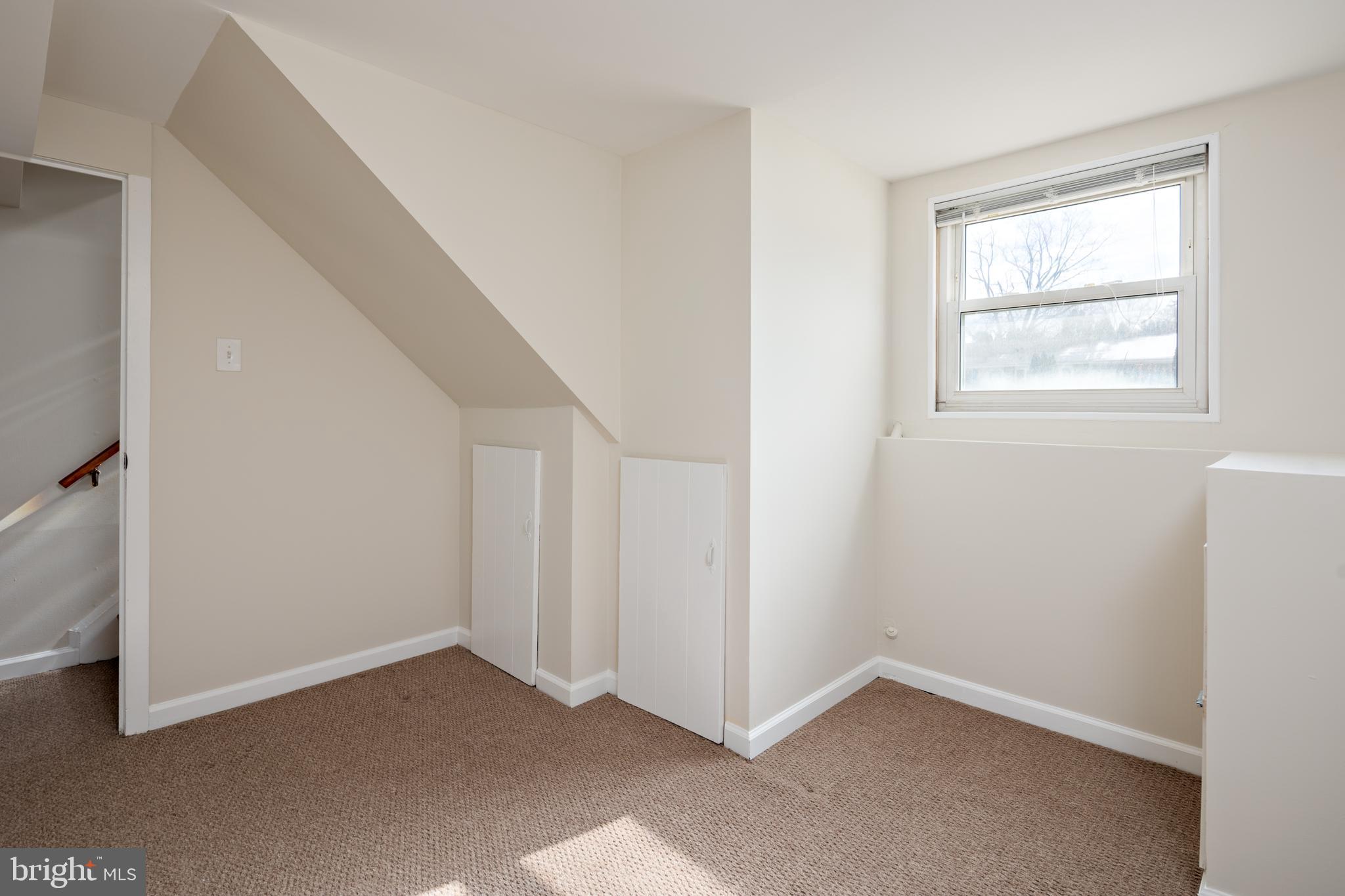 SUBURBIA - Residential