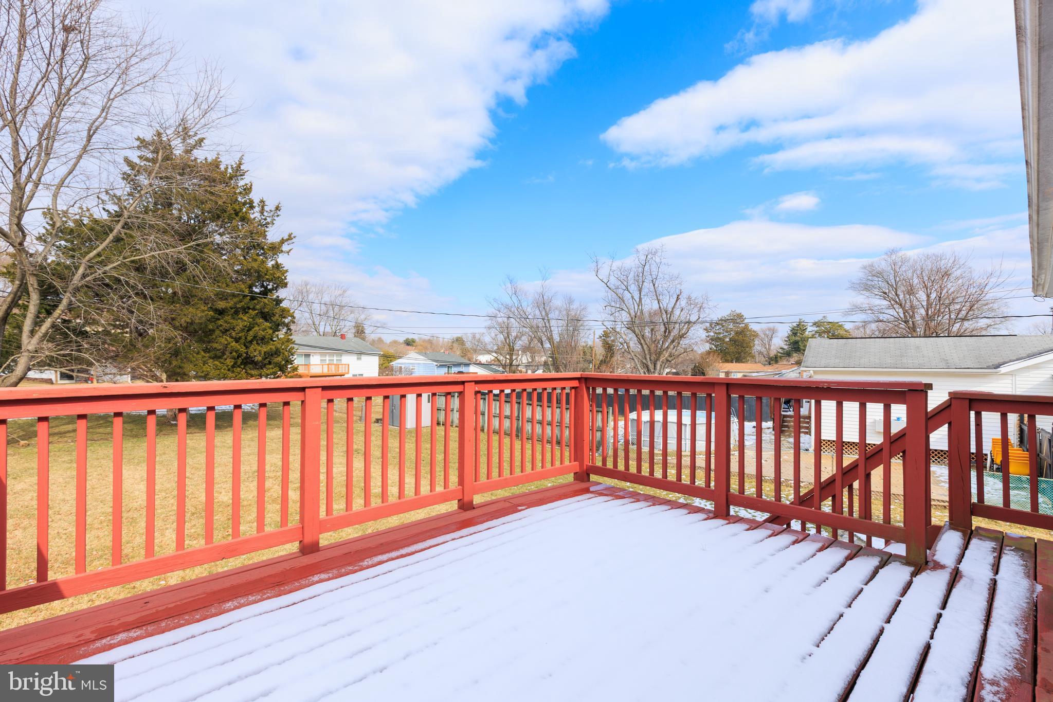 SUBURBIA - Residential