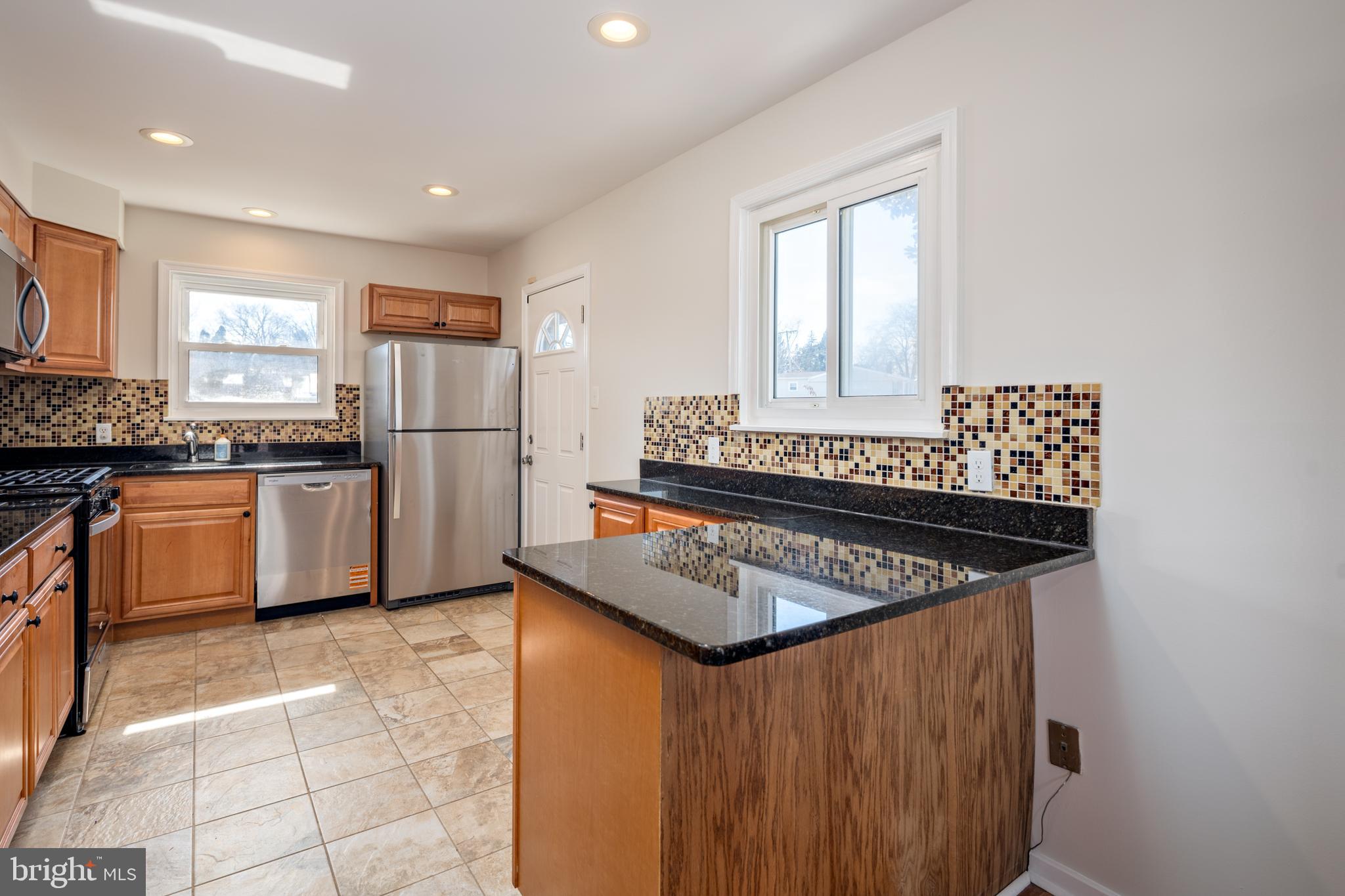 SUBURBIA - Residential