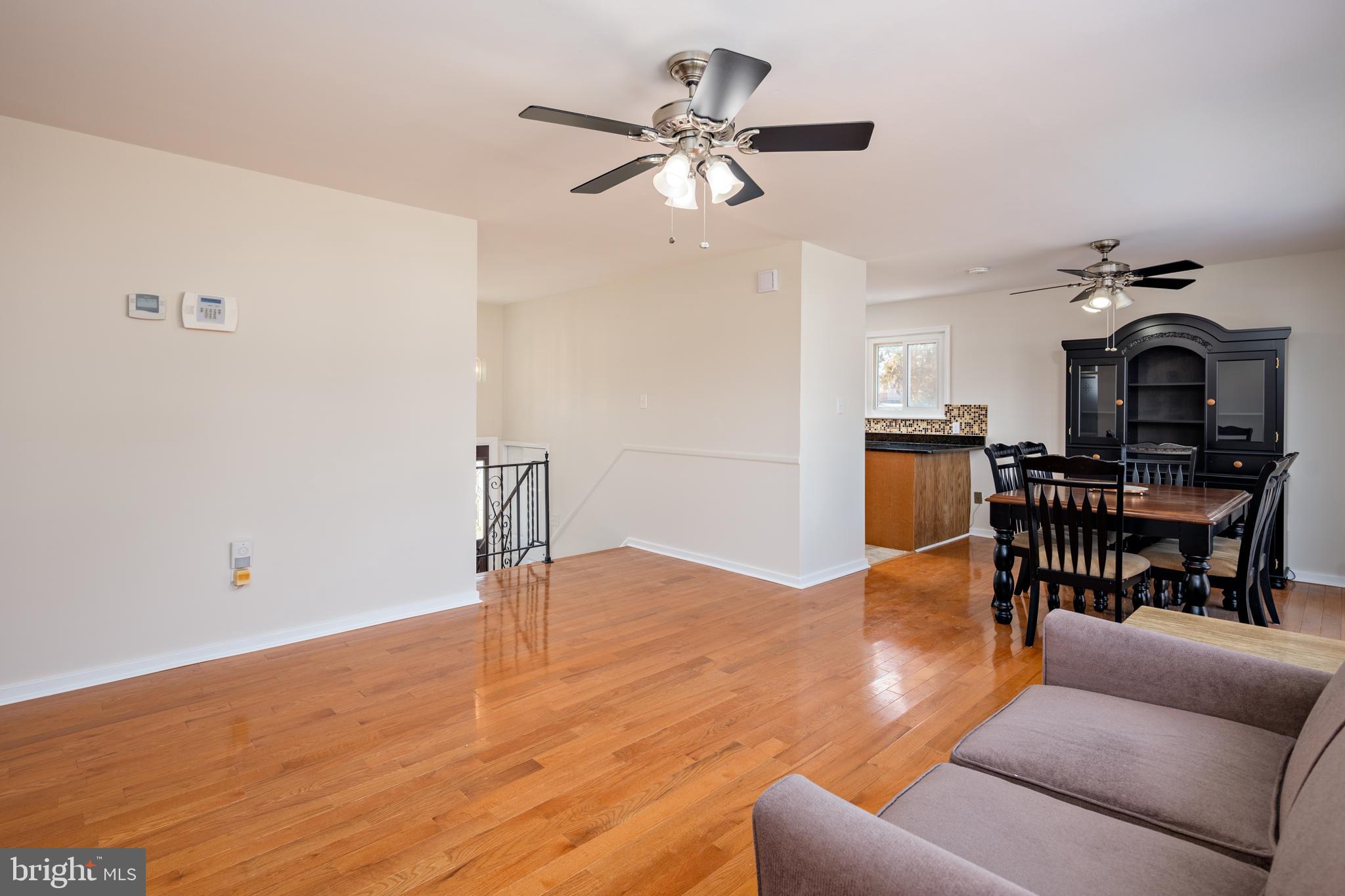 SUBURBIA - Residential