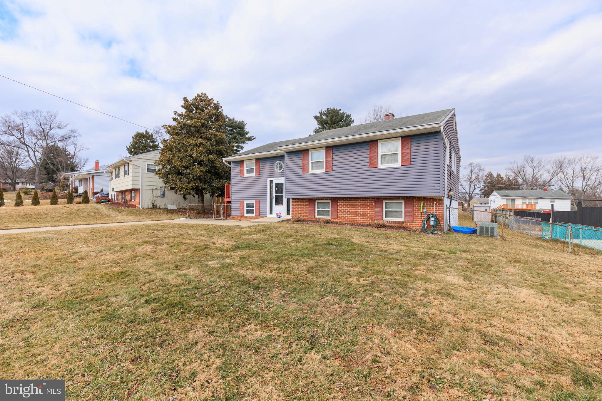 SUBURBIA - Residential