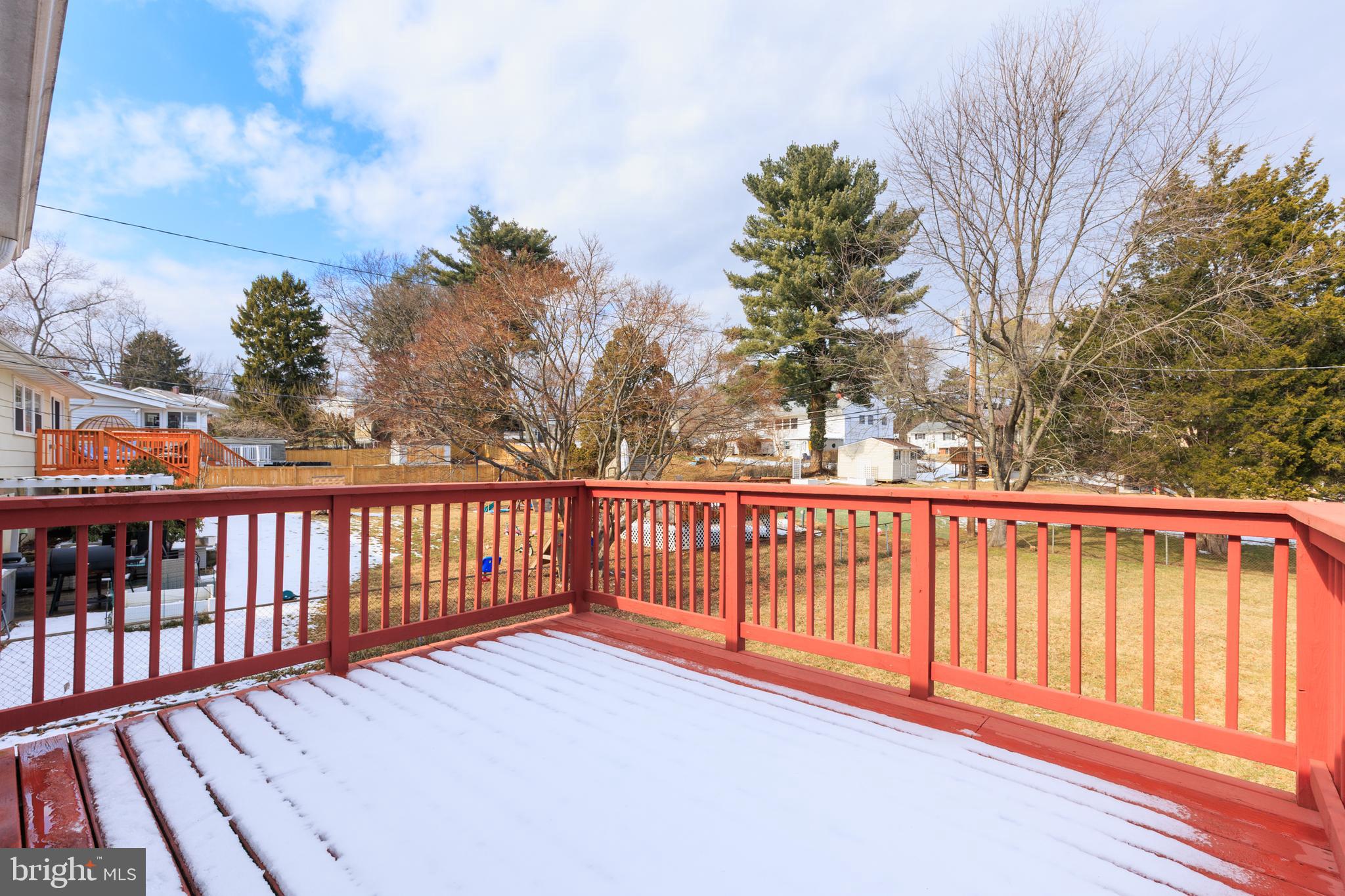 SUBURBIA - Residential