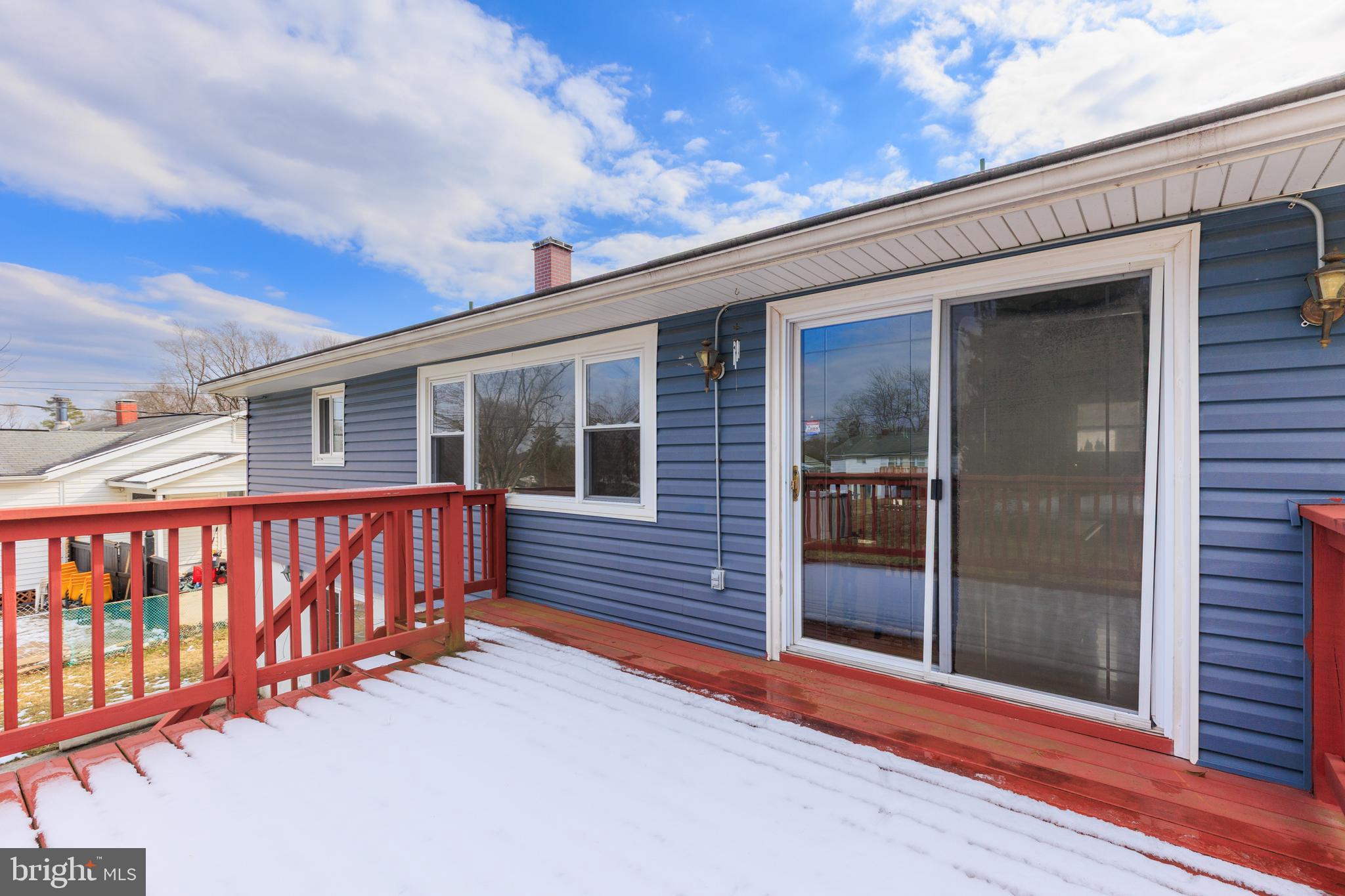 SUBURBIA - Residential