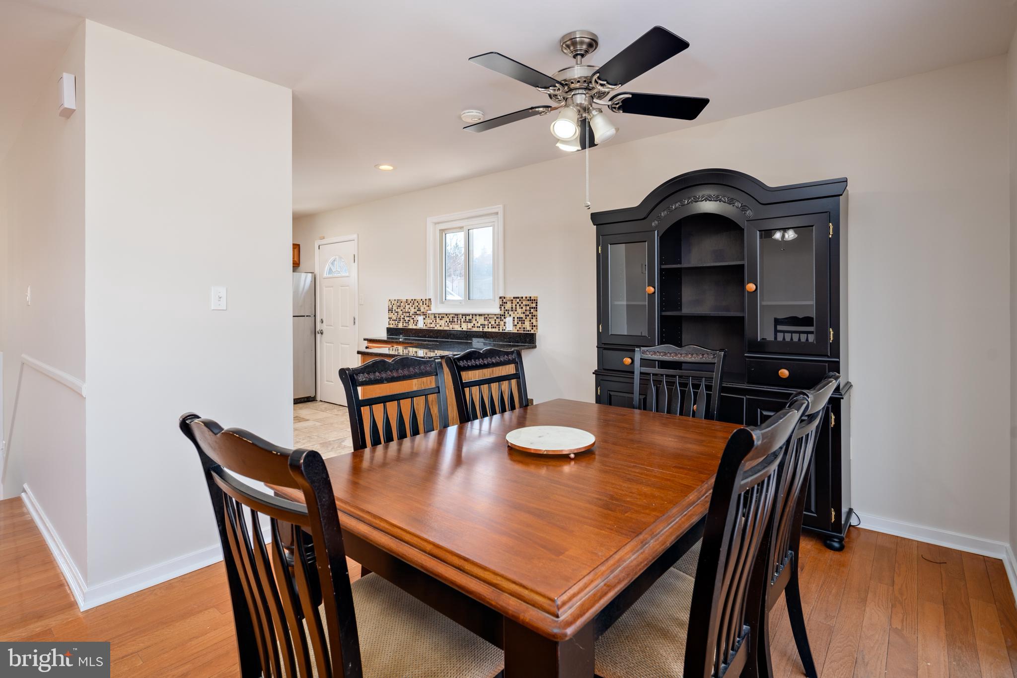 SUBURBIA - Residential