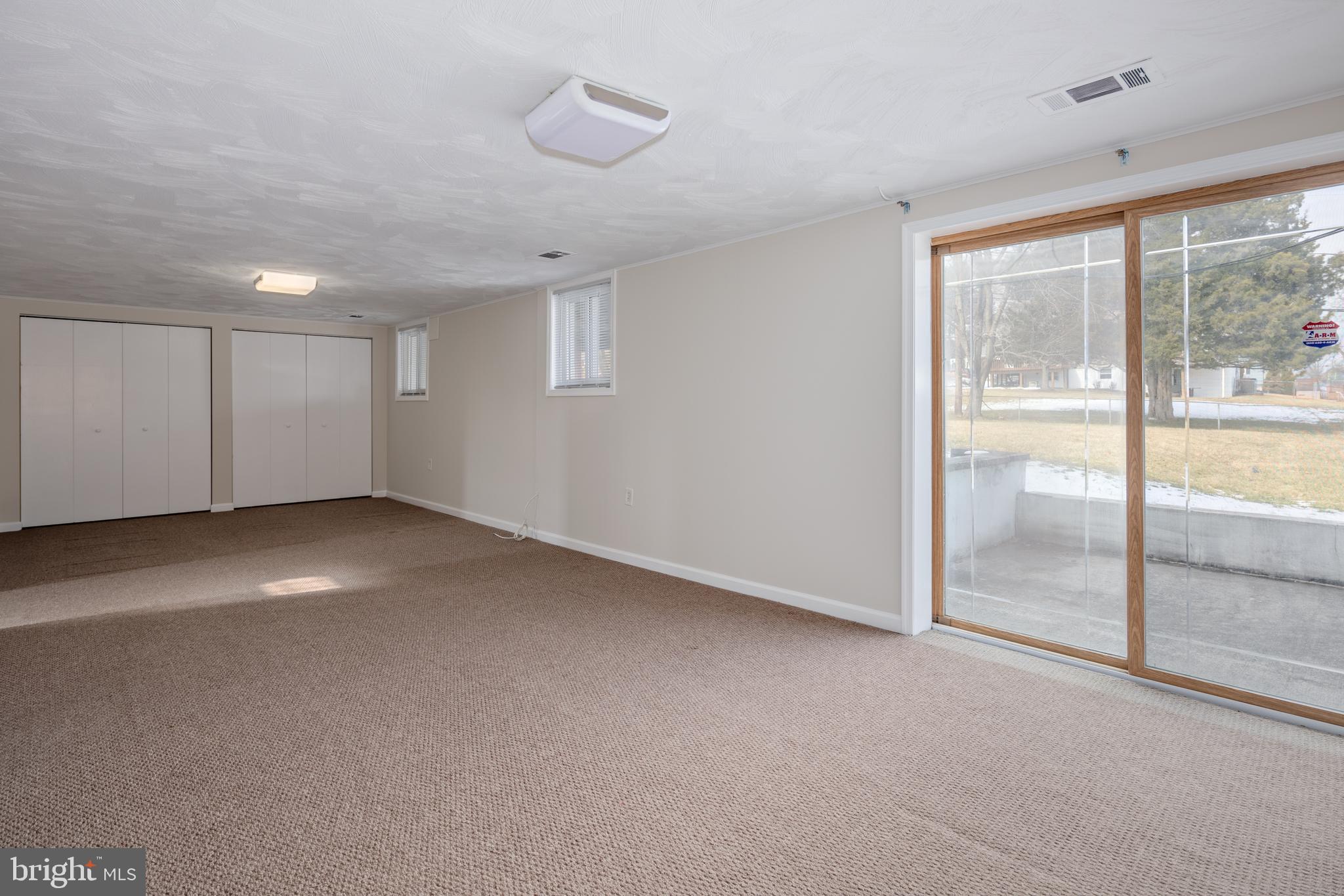 SUBURBIA - Residential