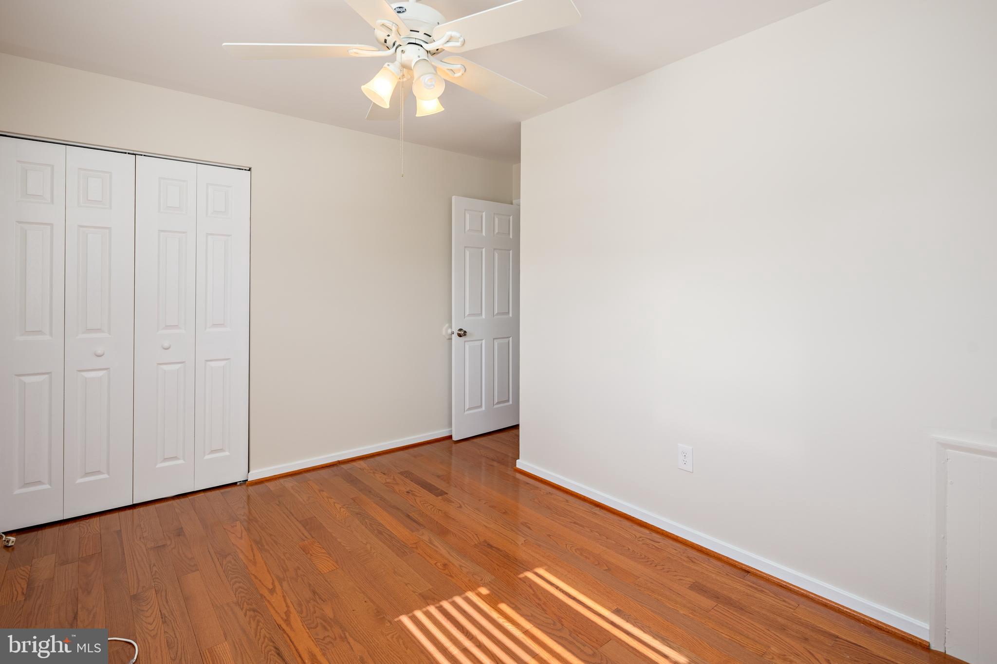 SUBURBIA - Residential