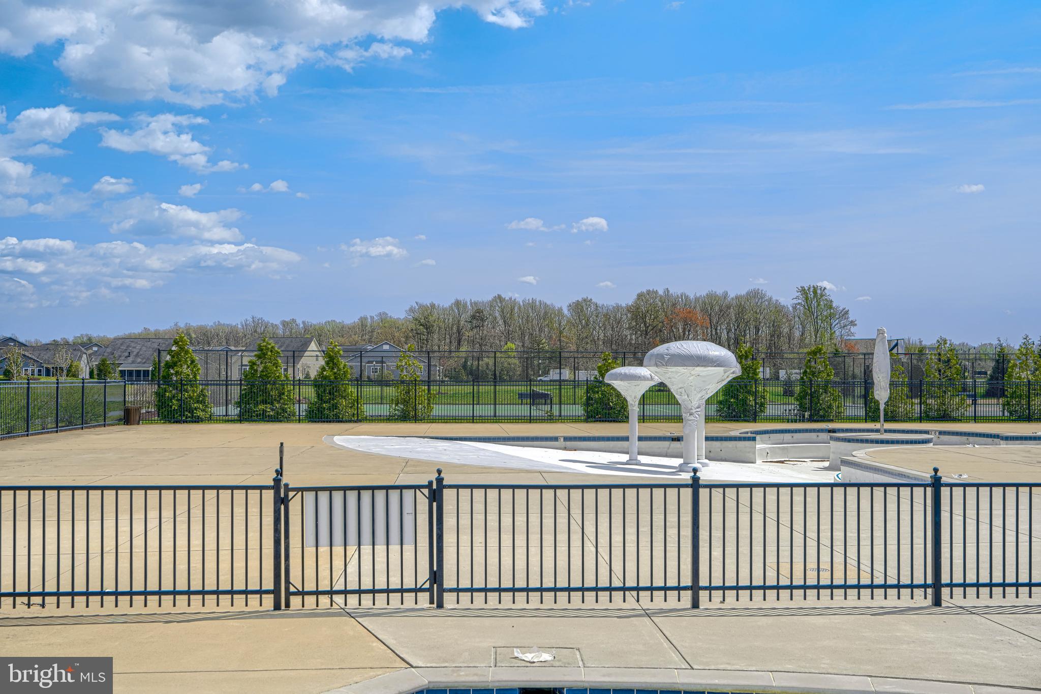 TWO RIVERS - Residential