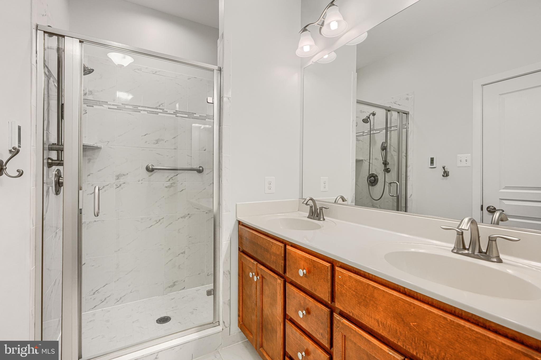 TWO RIVERS - Residential