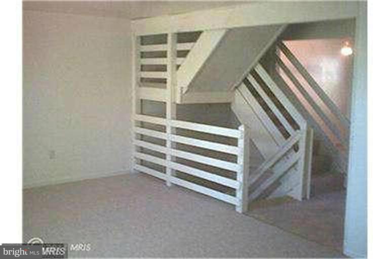 GREENWICH HILL - Residential Lease