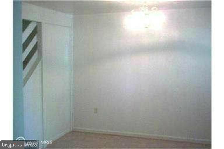 GREENWICH HILL - Residential Lease