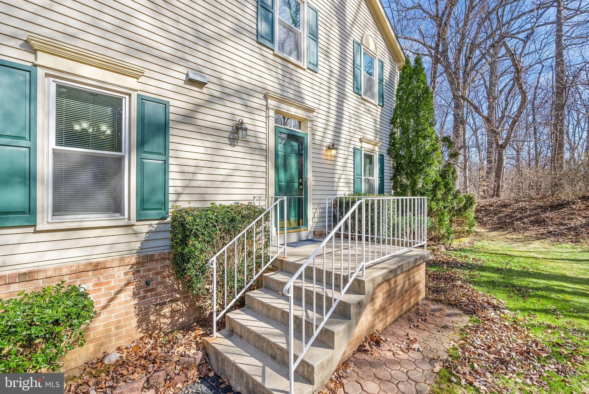 Springfield, Virginia 22152, United States, 3 Bedrooms Bedrooms, ,3 BathroomsBathrooms,Residential,Contingent,87447