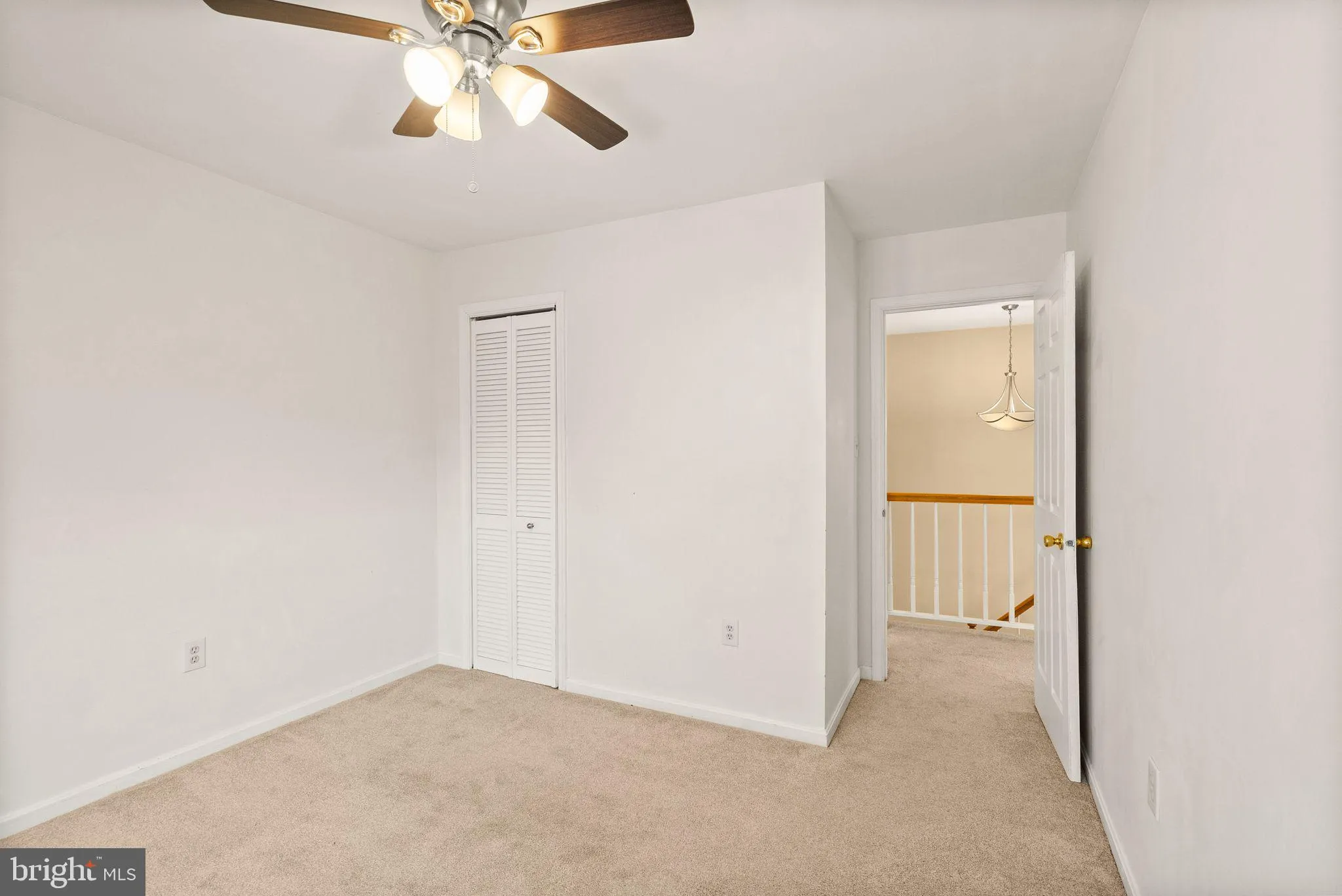 Springfield, Virginia 22152, United States, 3 Bedrooms Bedrooms, ,3 BathroomsBathrooms,Residential,Contingent,87447