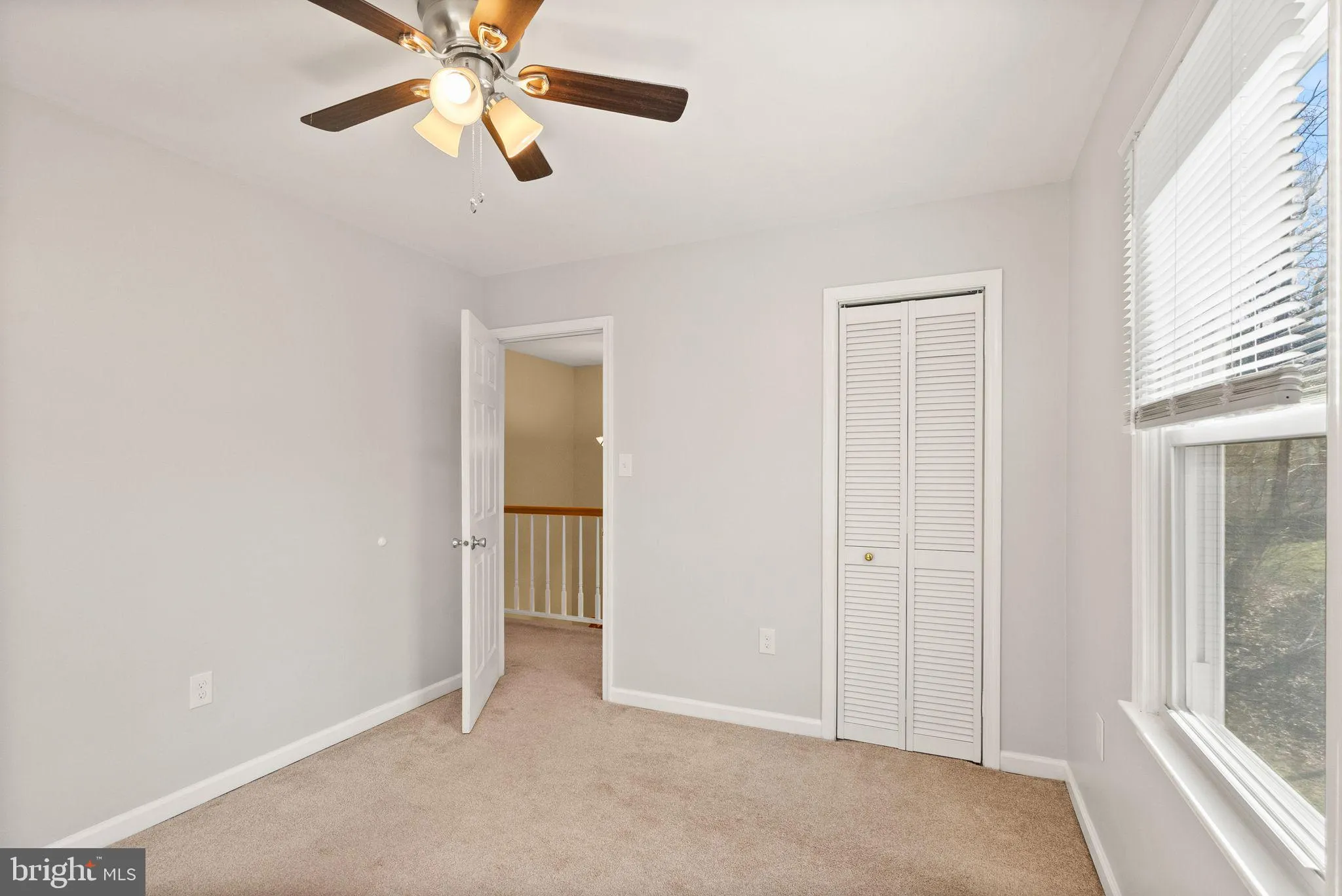 Springfield, Virginia 22152, United States, 3 Bedrooms Bedrooms, ,3 BathroomsBathrooms,Residential,Contingent,87447