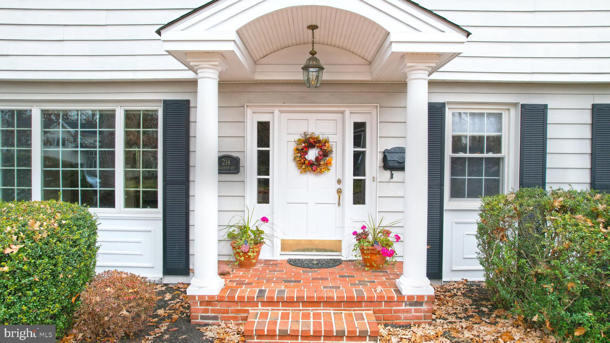 214 BELHAVEN AVENUE