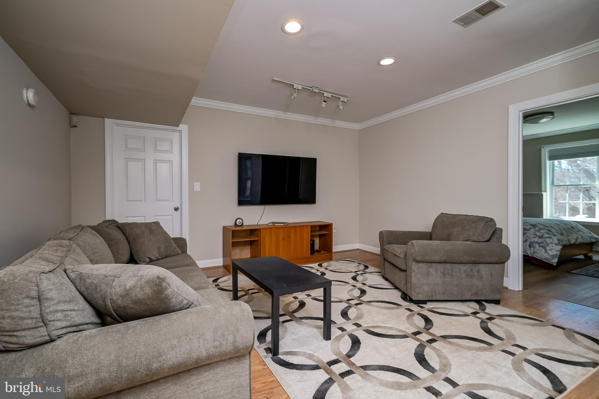 OVERLOOK HILLS - Residential