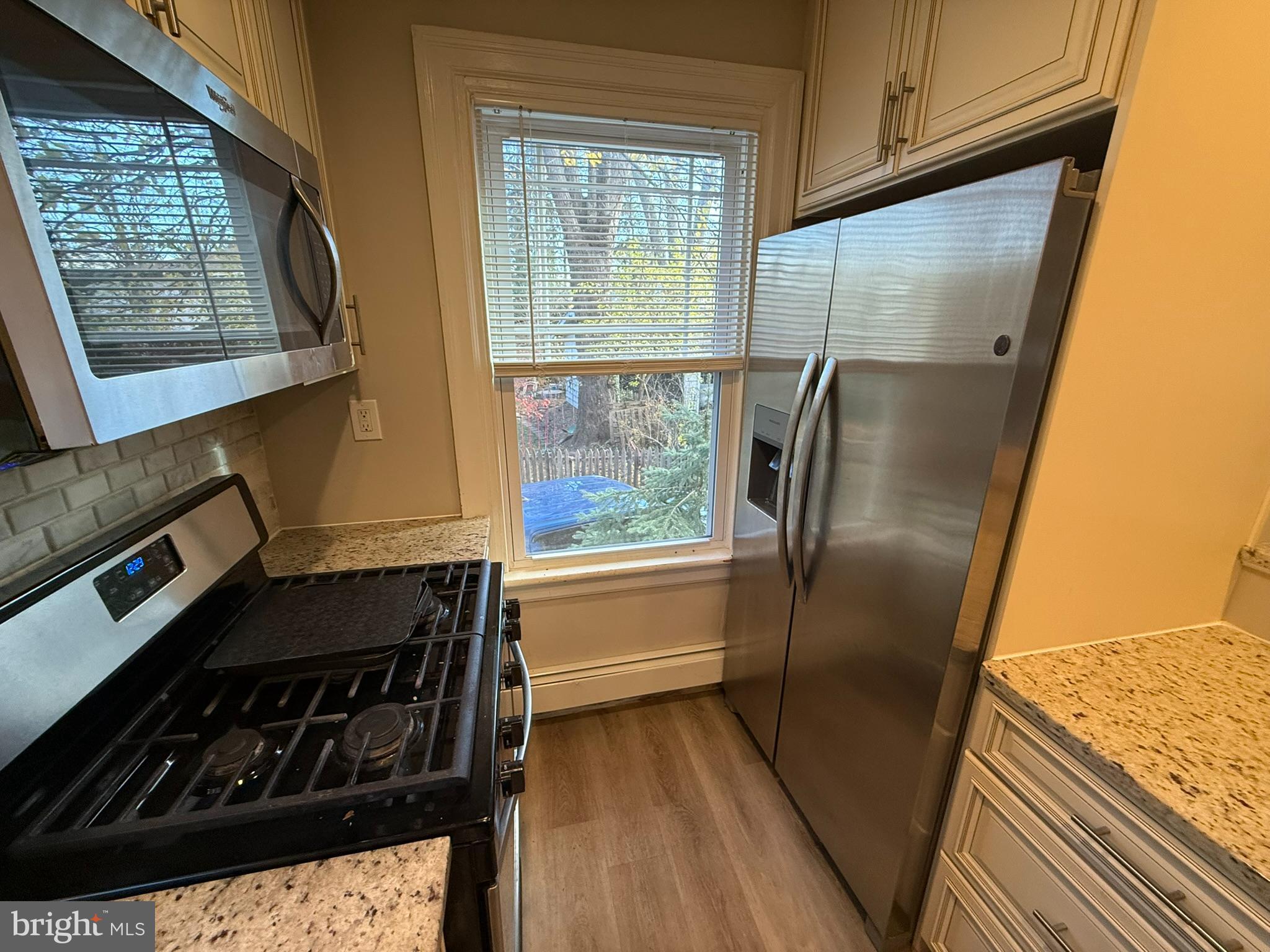 GLENSIDE - Residential