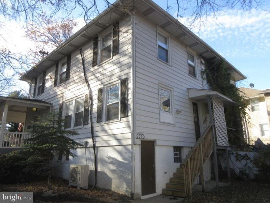 Photo of 407 W Waverly Road, GLENSIDE, PA 19038 (MLS # PAMC2162270)