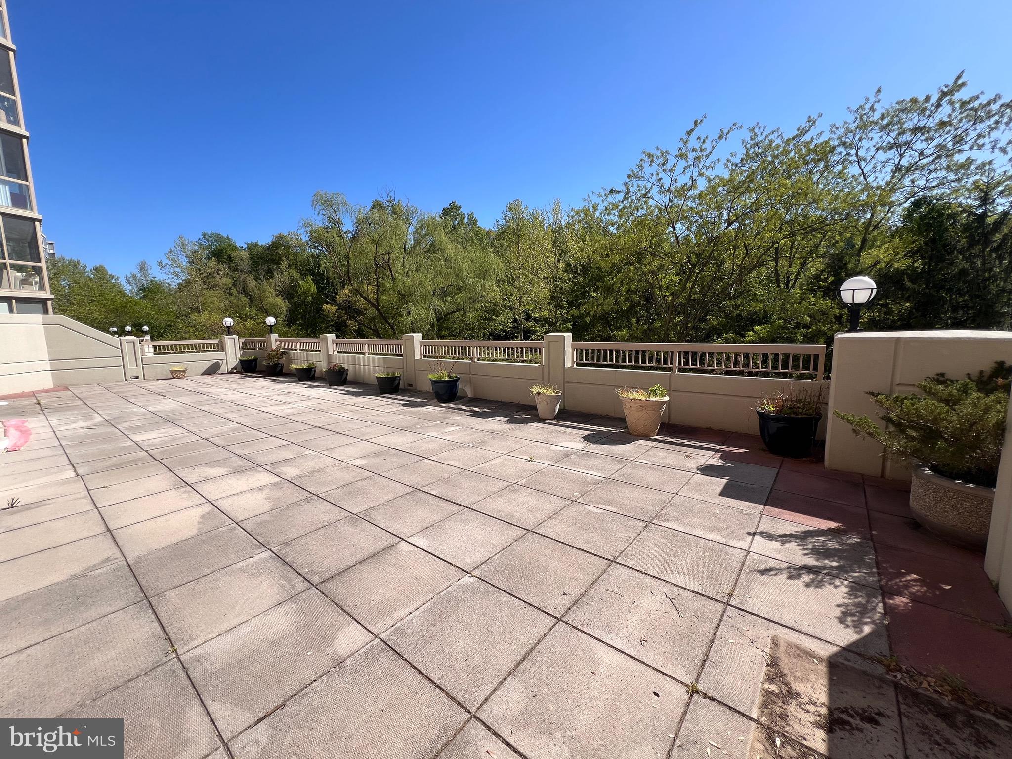 3210 N LEISURE WORLD BOULEVARD 121