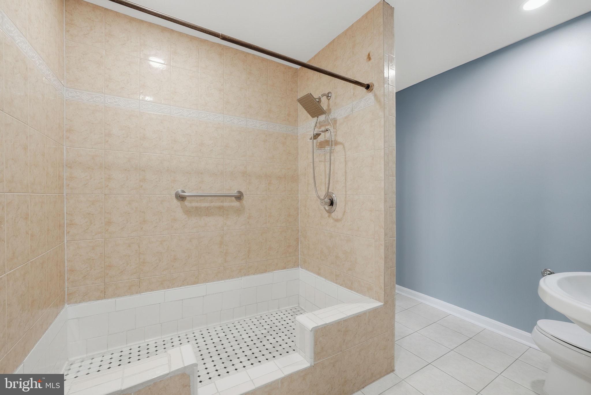 MARUMSCO WOODS - Residential Lease