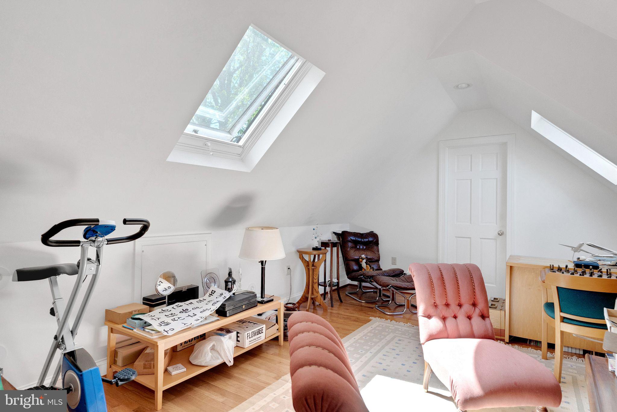 JERICHO HILL - Residential