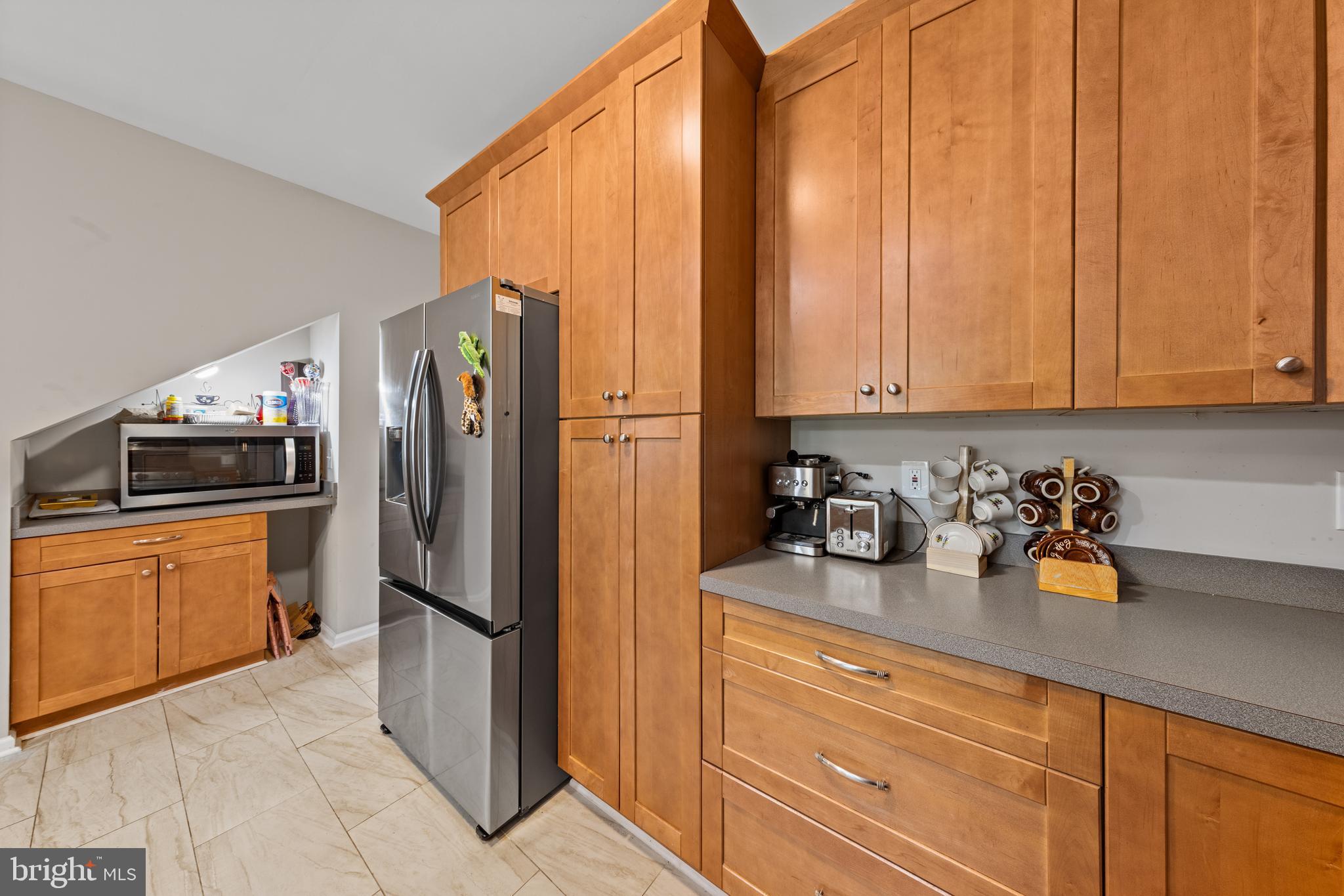 HARBOR POINTE - Residential