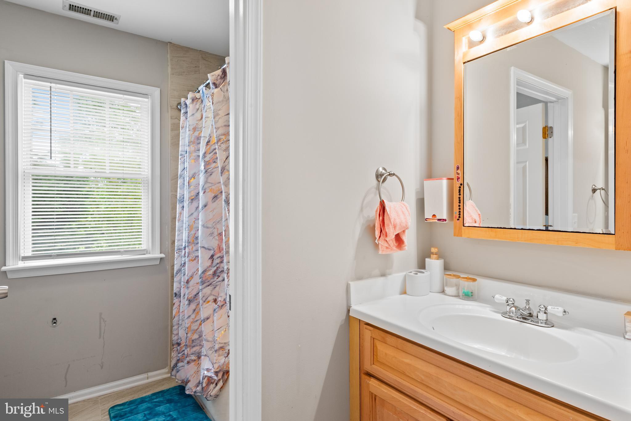 HARBOR POINTE - Residential