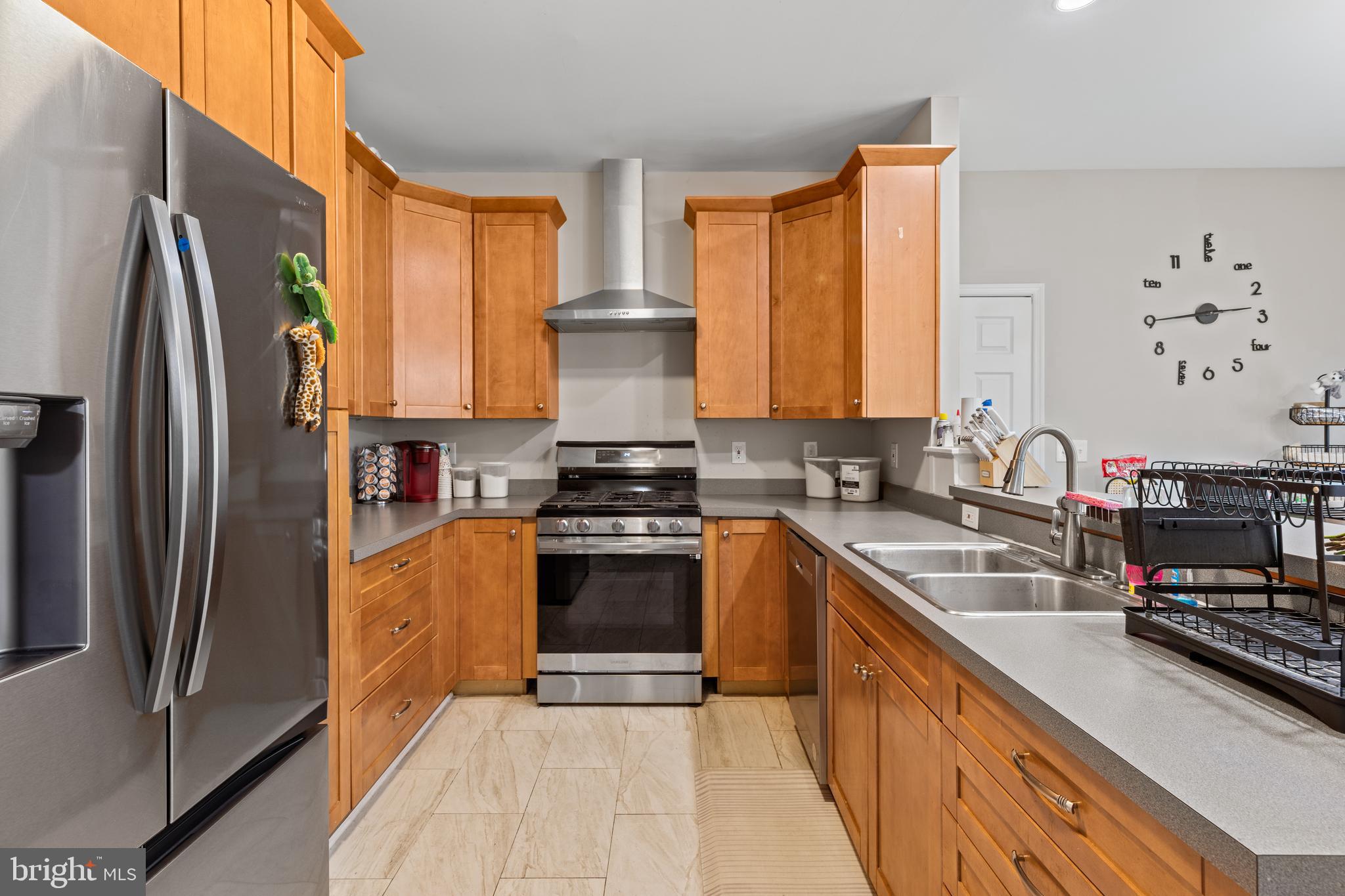 HARBOR POINTE - Residential