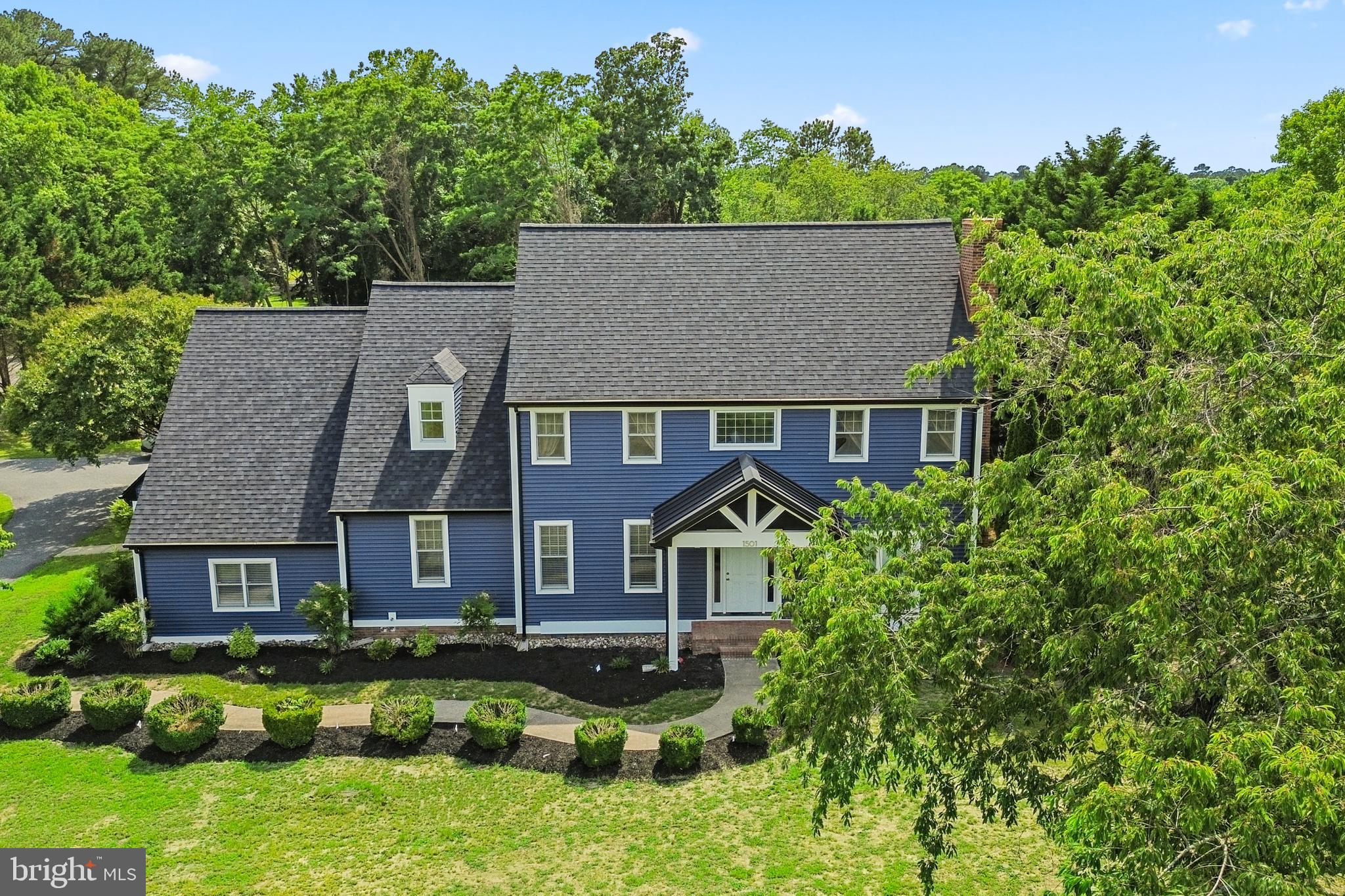 HARBOR POINTE - Residential