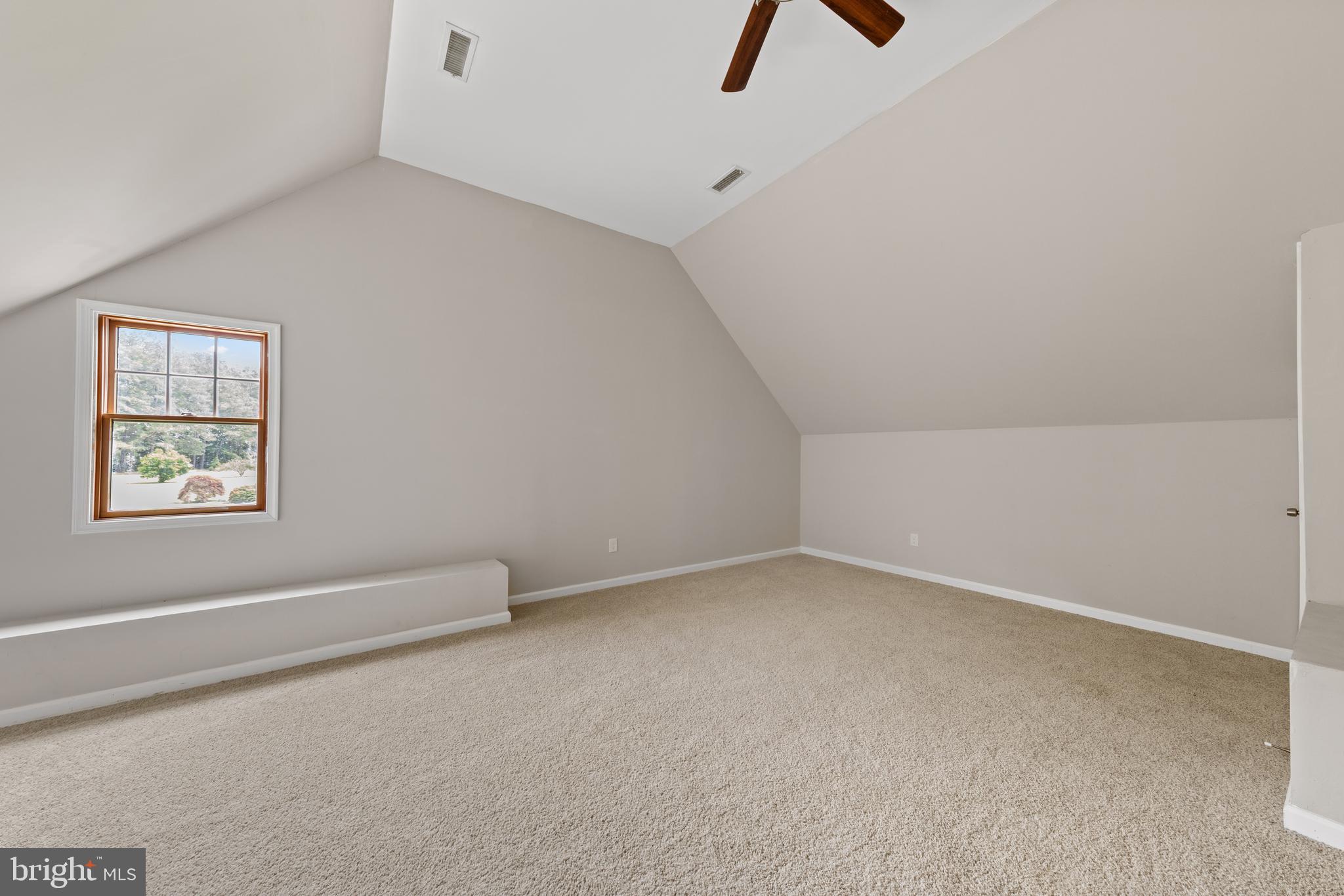 HARBOR POINTE - Residential