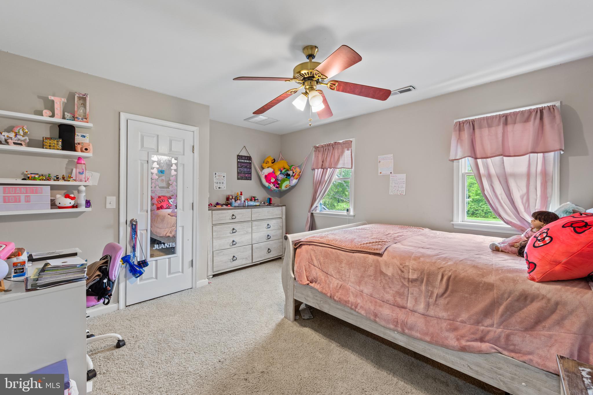 HARBOR POINTE - Residential