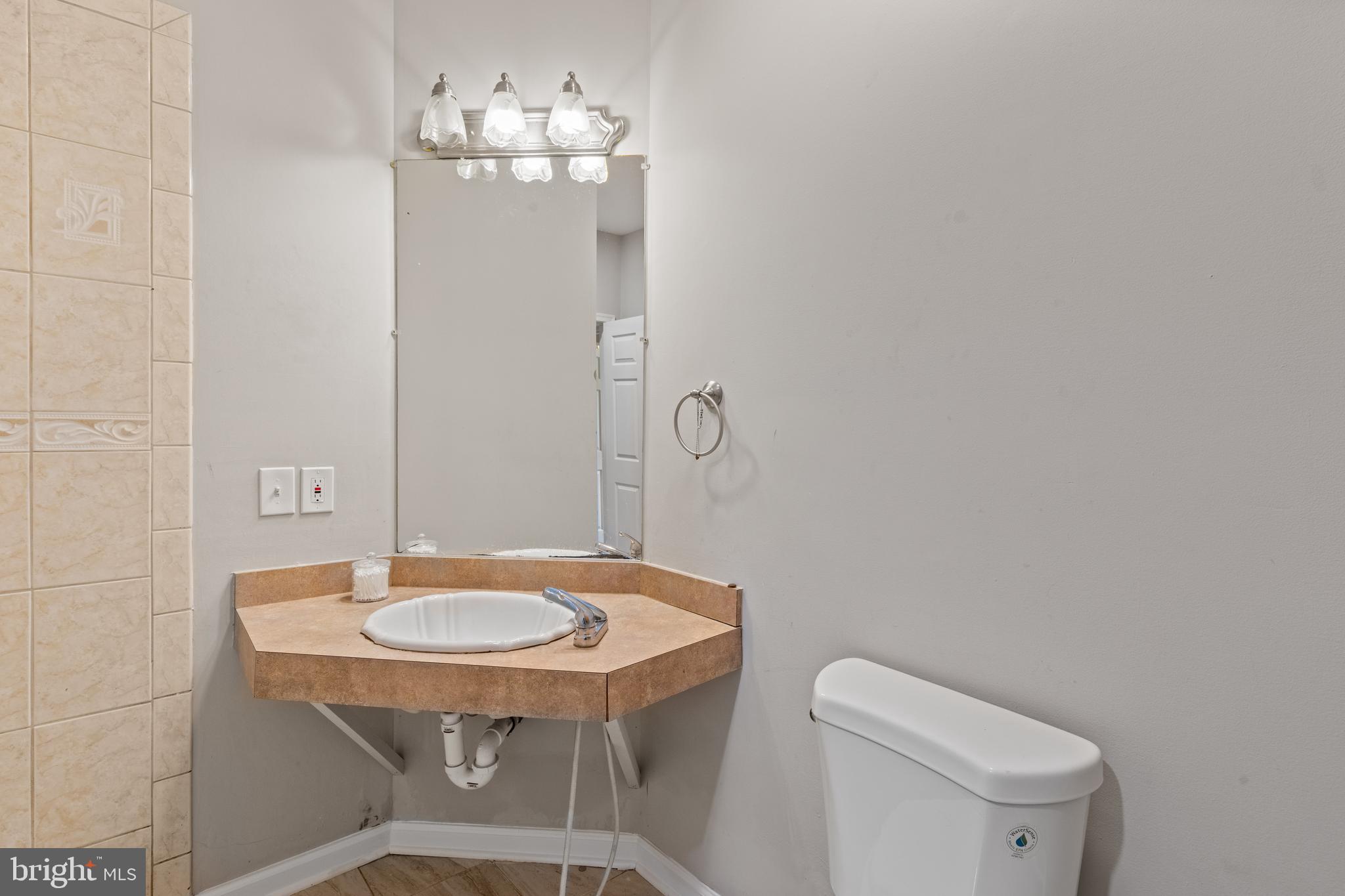 HARBOR POINTE - Residential