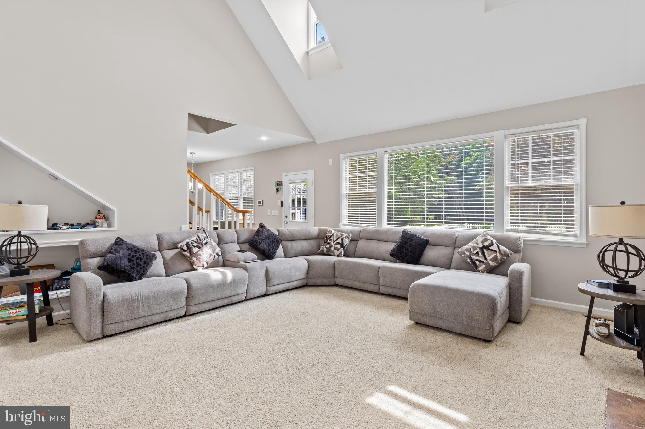 HARBOR POINTE - Residential