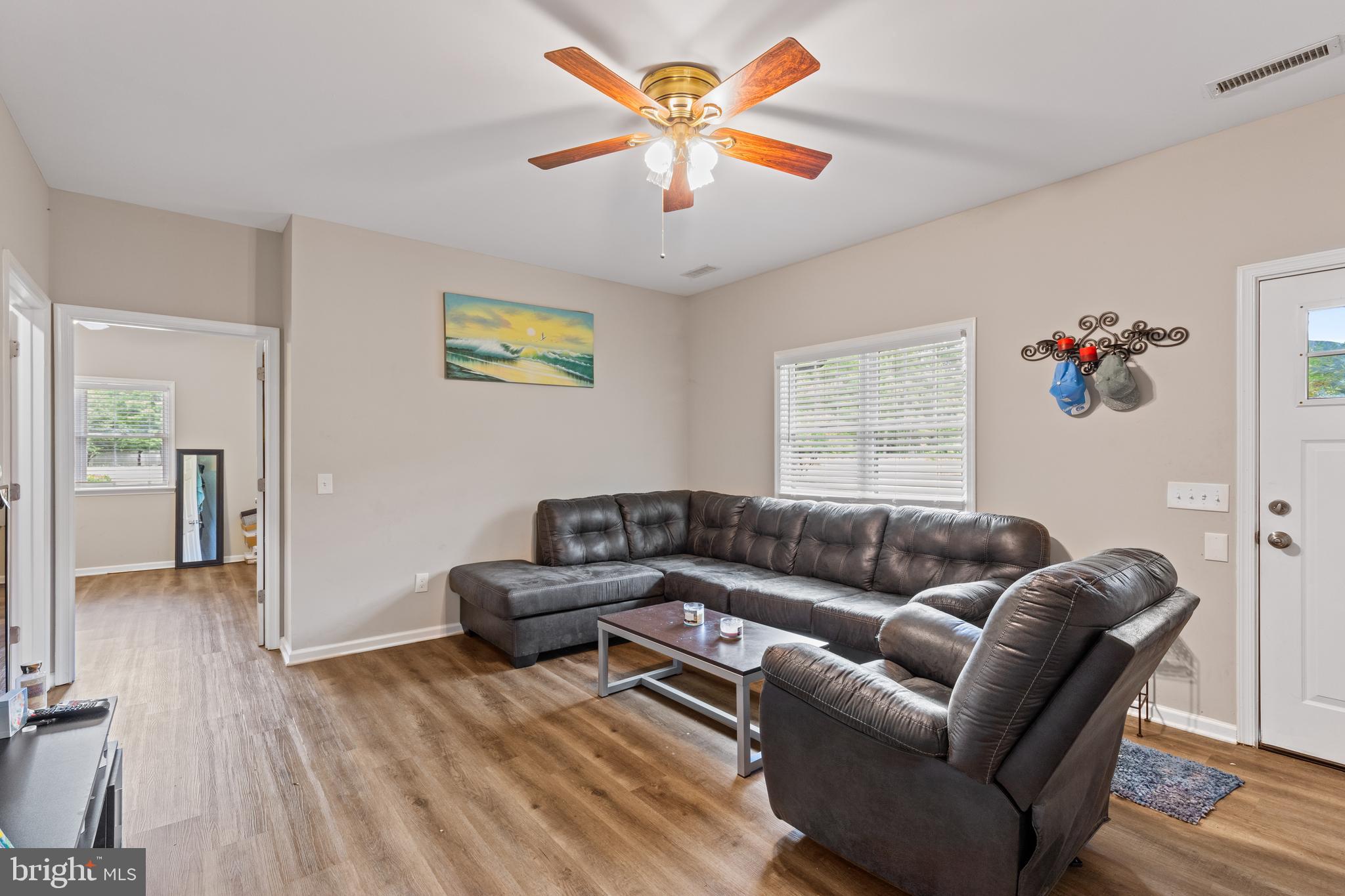 HARBOR POINTE - Residential