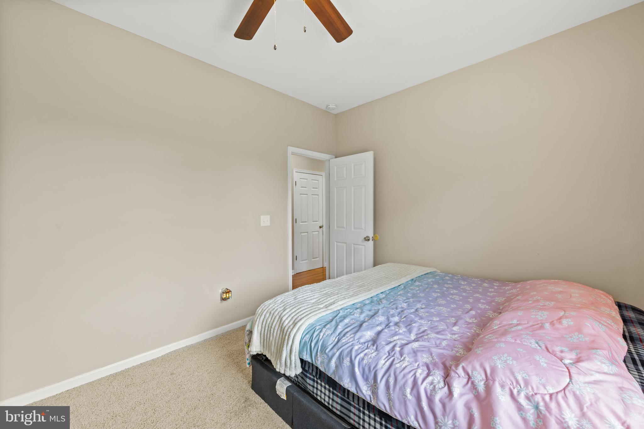 HARBOR POINTE - Residential