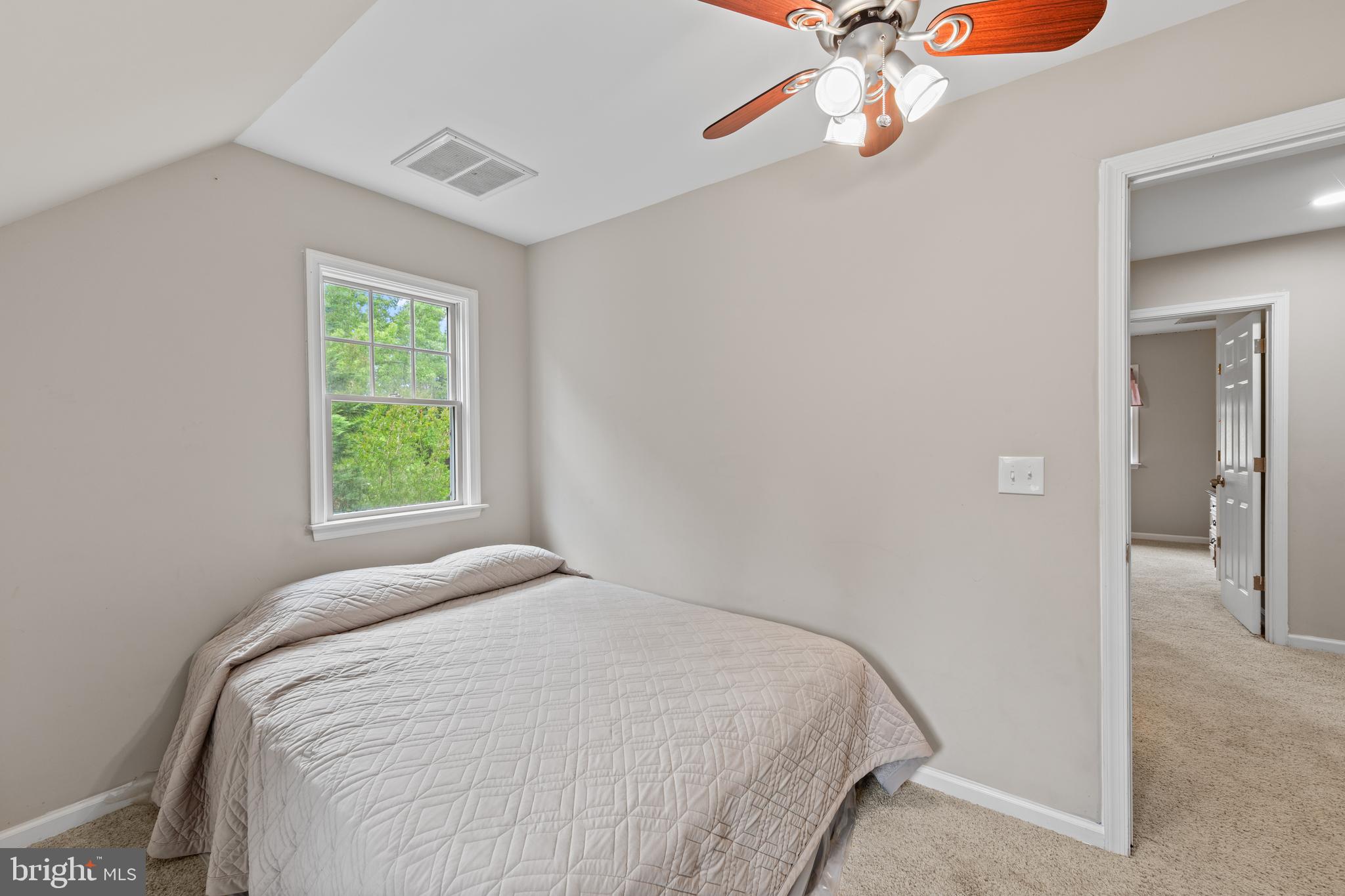 HARBOR POINTE - Residential