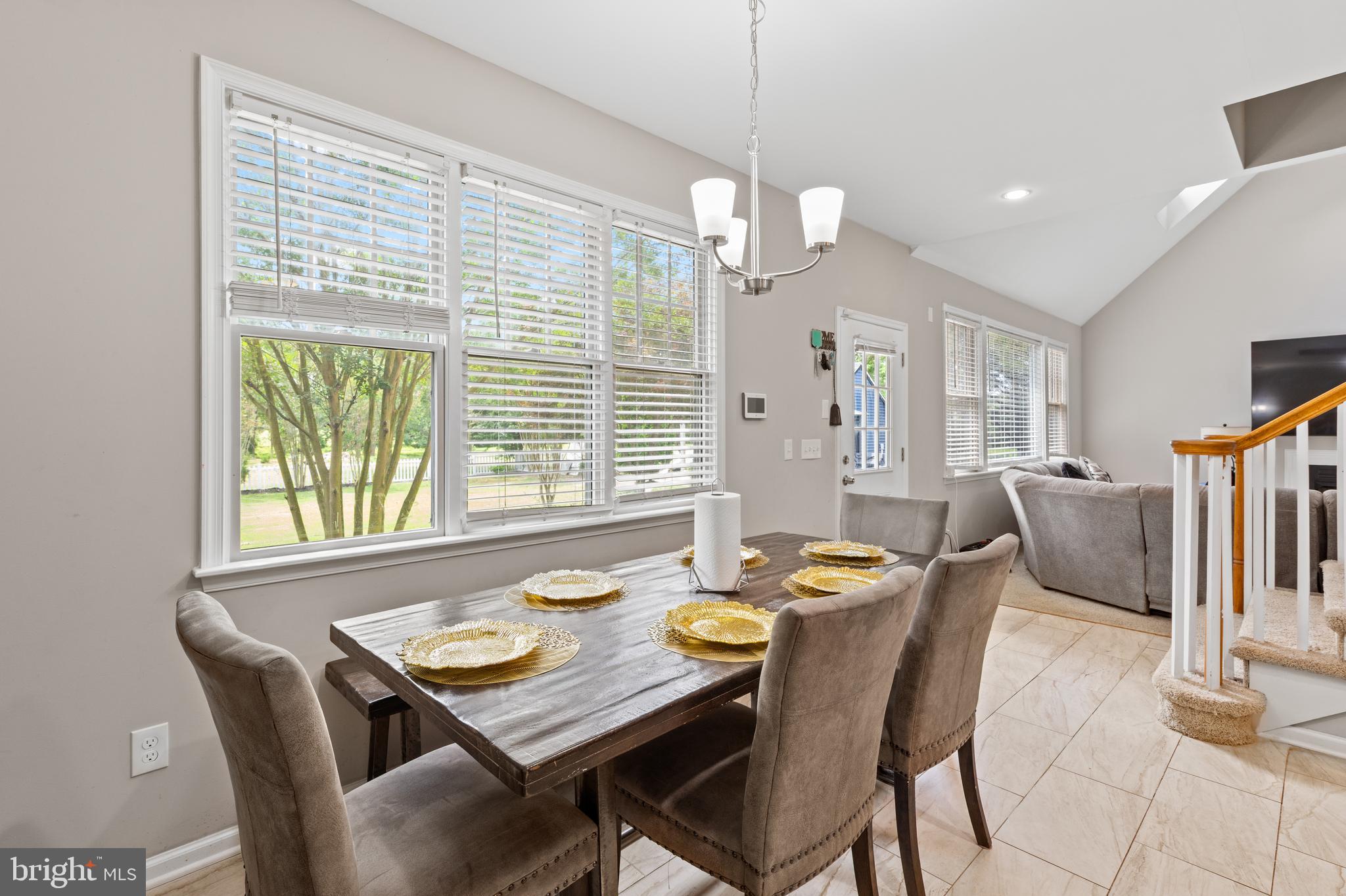 HARBOR POINTE - Residential