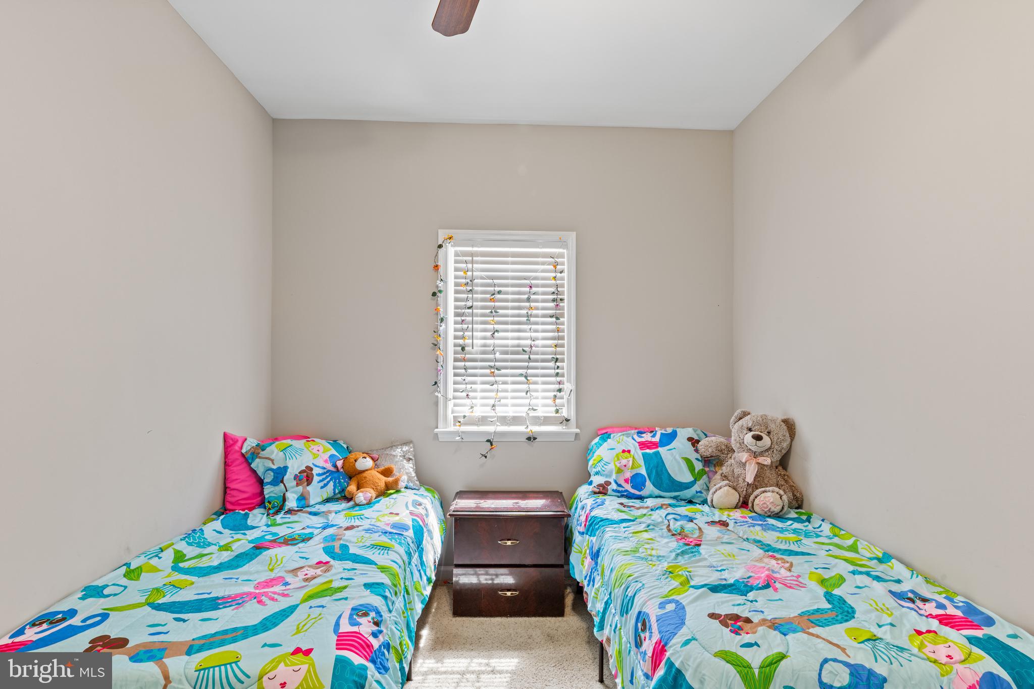 HARBOR POINTE - Residential