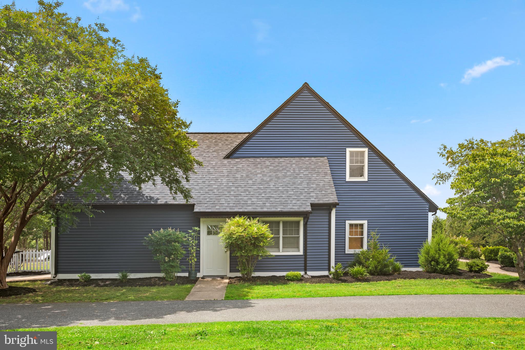 HARBOR POINTE - Residential