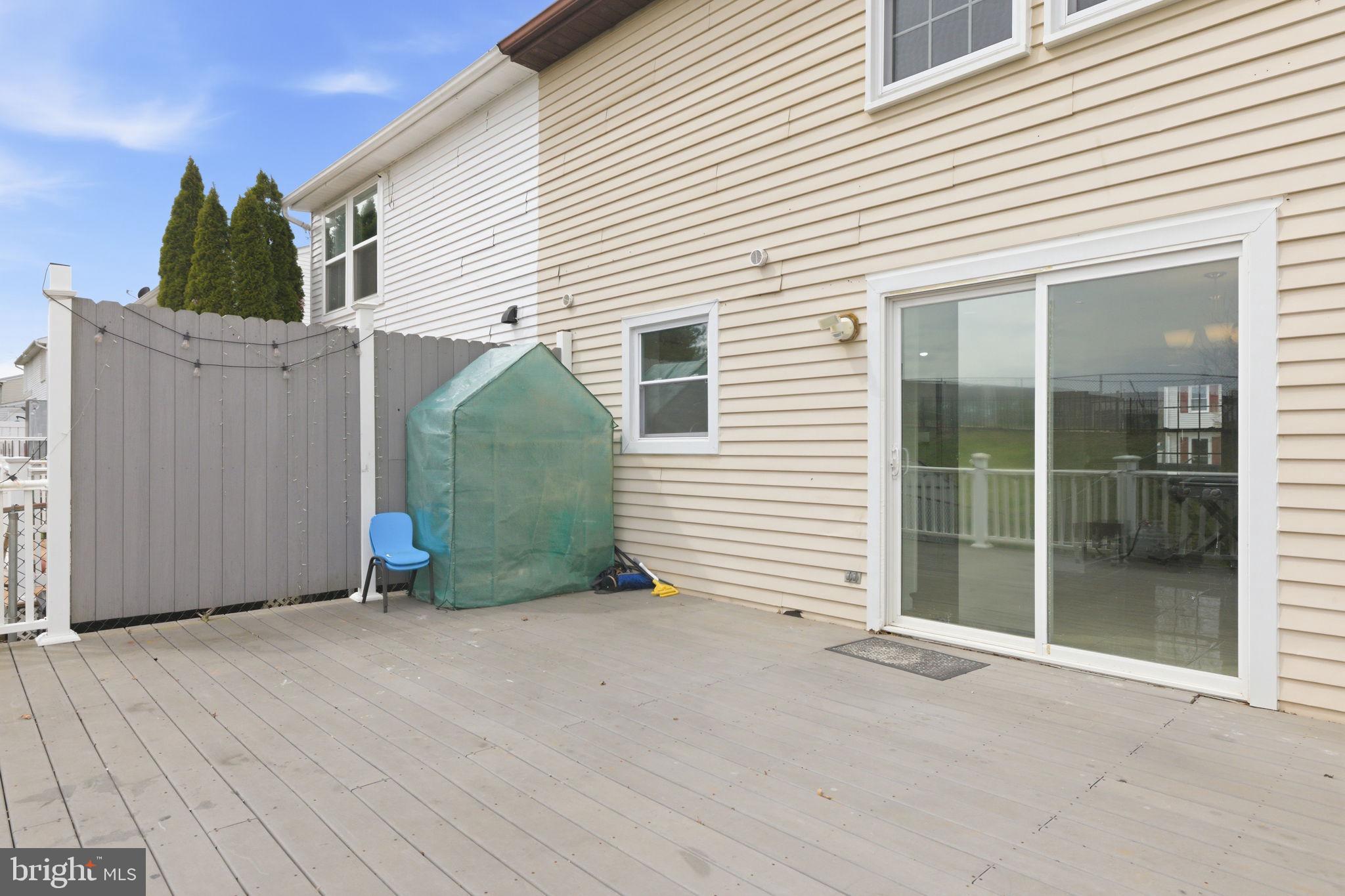 STONEGATE - Residential