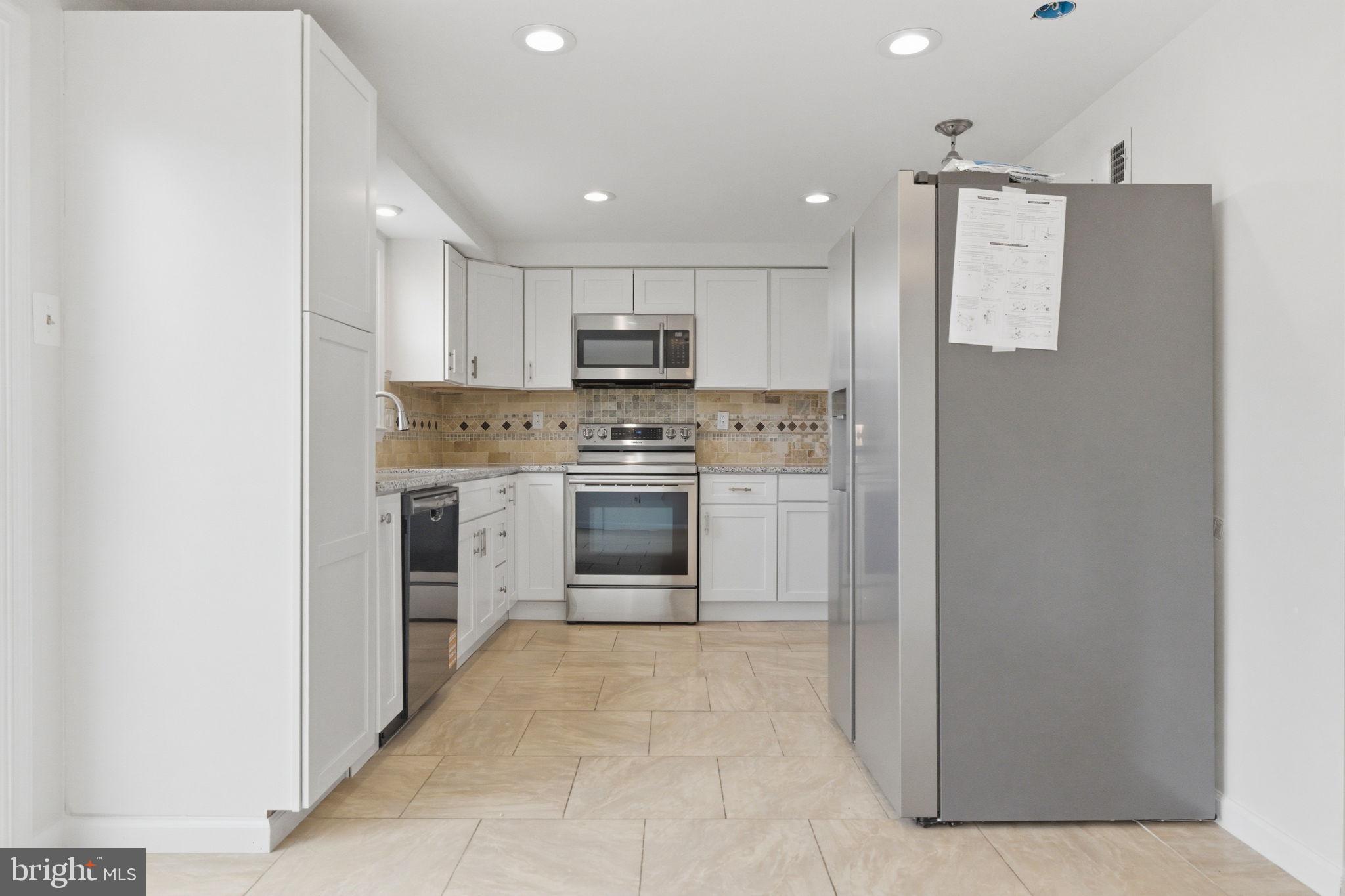 STONEGATE - Residential