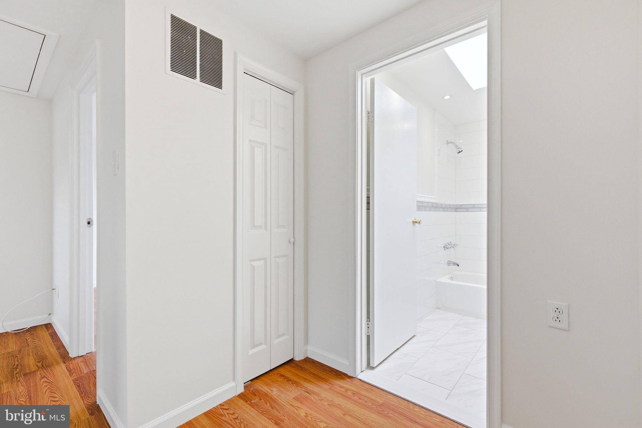 STONEGATE - Residential