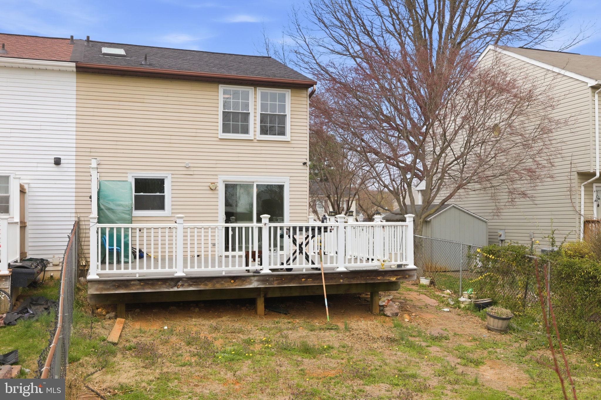 STONEGATE - Residential