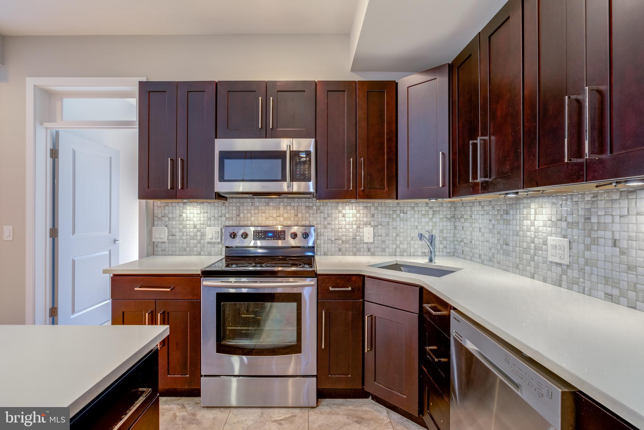 FRANCISVILLE - Residential